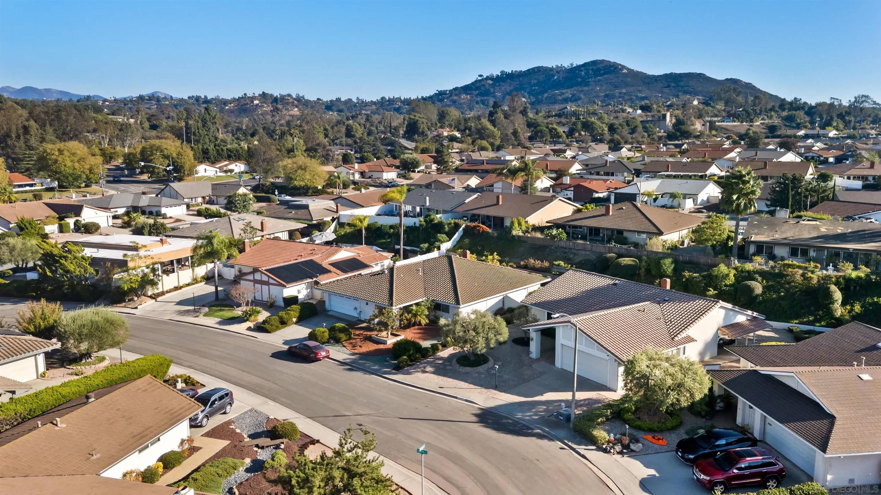 https://cdn.realtyfeed.com/cdn/127/250042721/9e9eafe1c931b3866a698ad74375d1a4.webp
