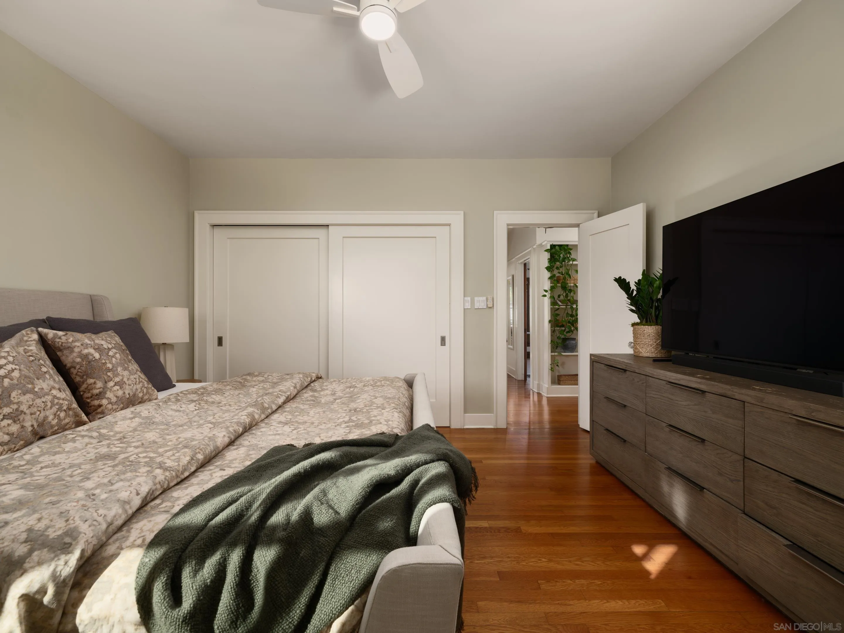 https://cdn.realtyfeed.com/cdn/127/250042722/1054ef80effa661f9755055ab0501c78.webp