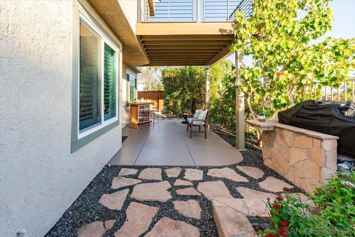 https://cdn.realtyfeed.com/cdn/127/250042725/952cf94fb6984209d25928c16ae1741d.webp