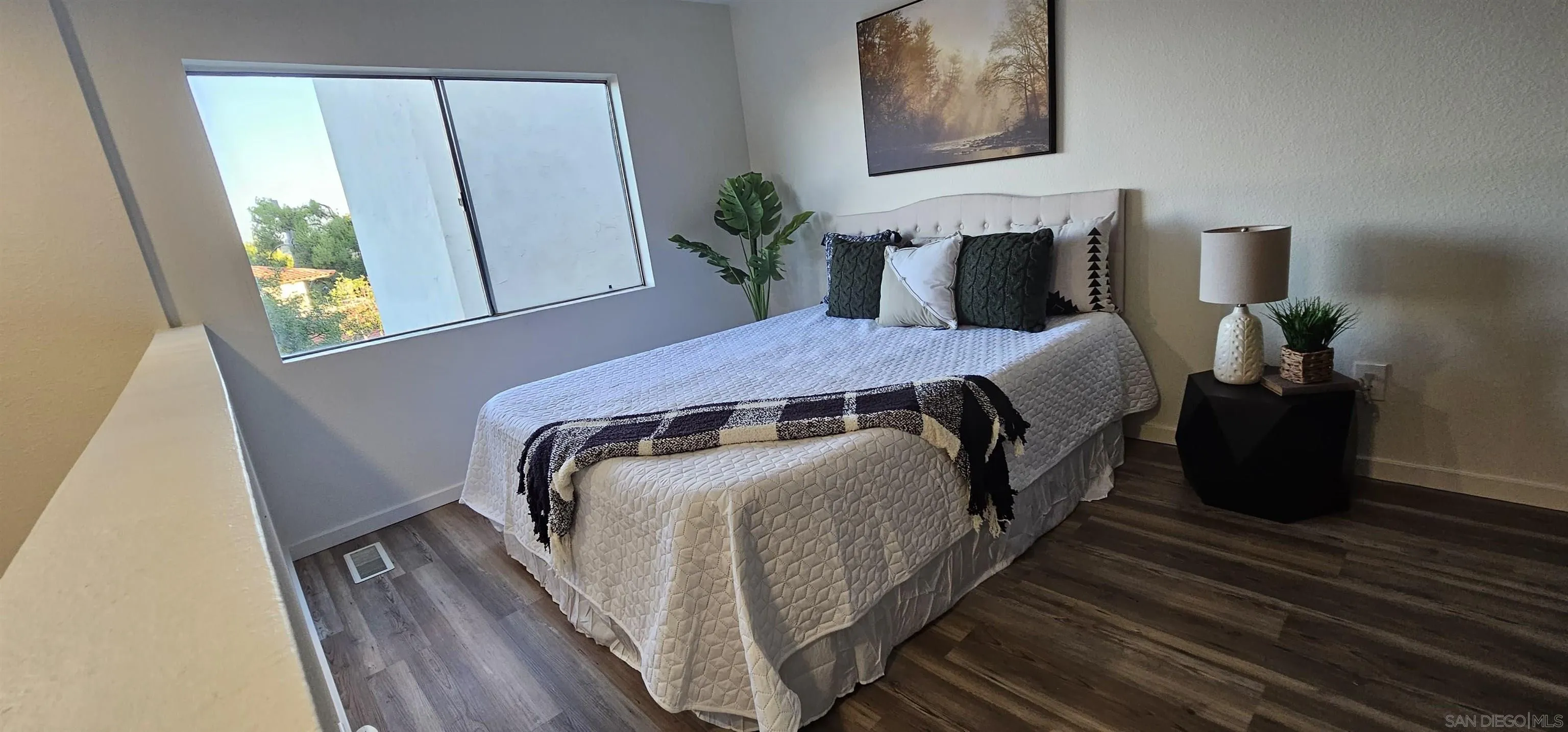 Photo #17: 250042750 Listing: Photo #17