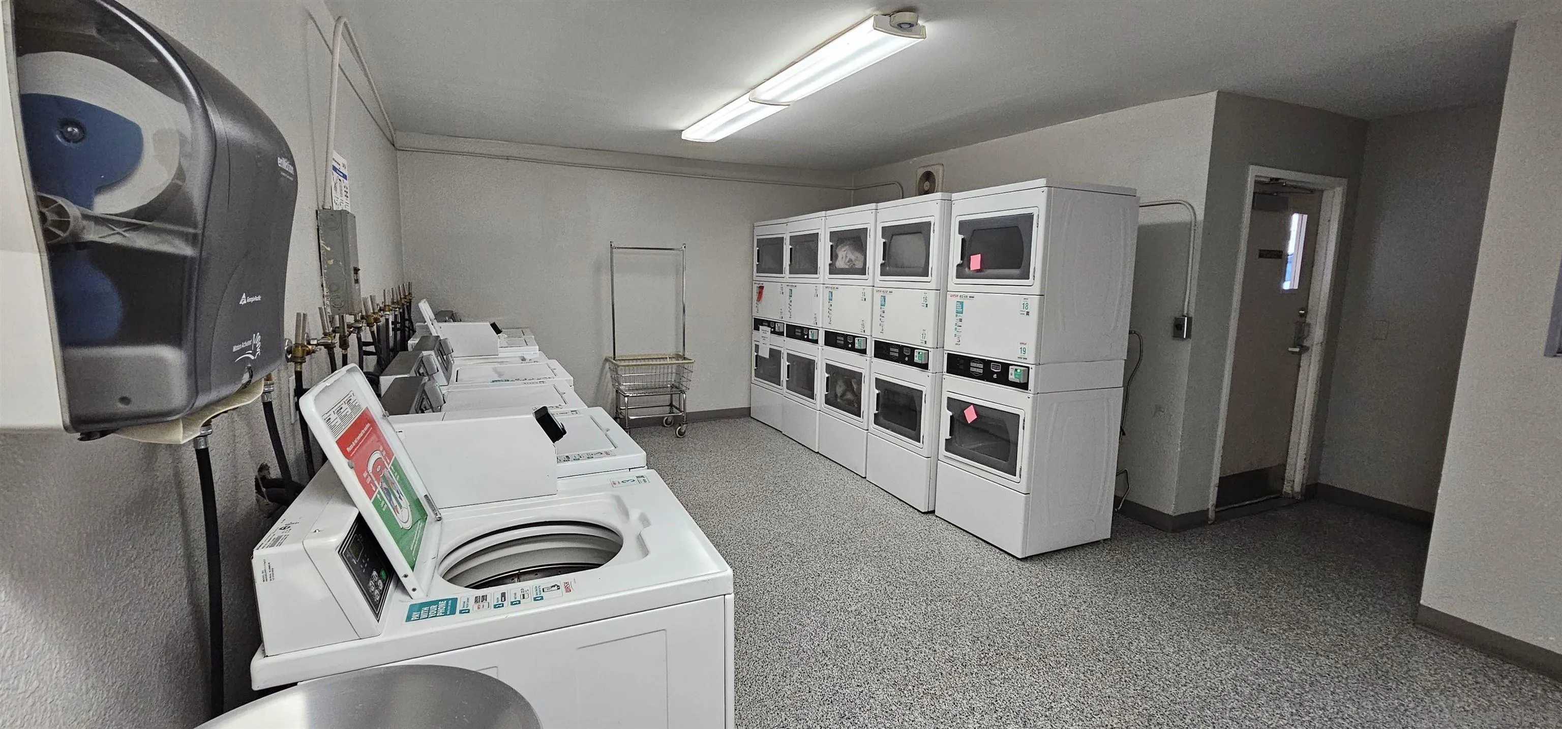 Photo #19: 250042750 Listing: Photo #19
