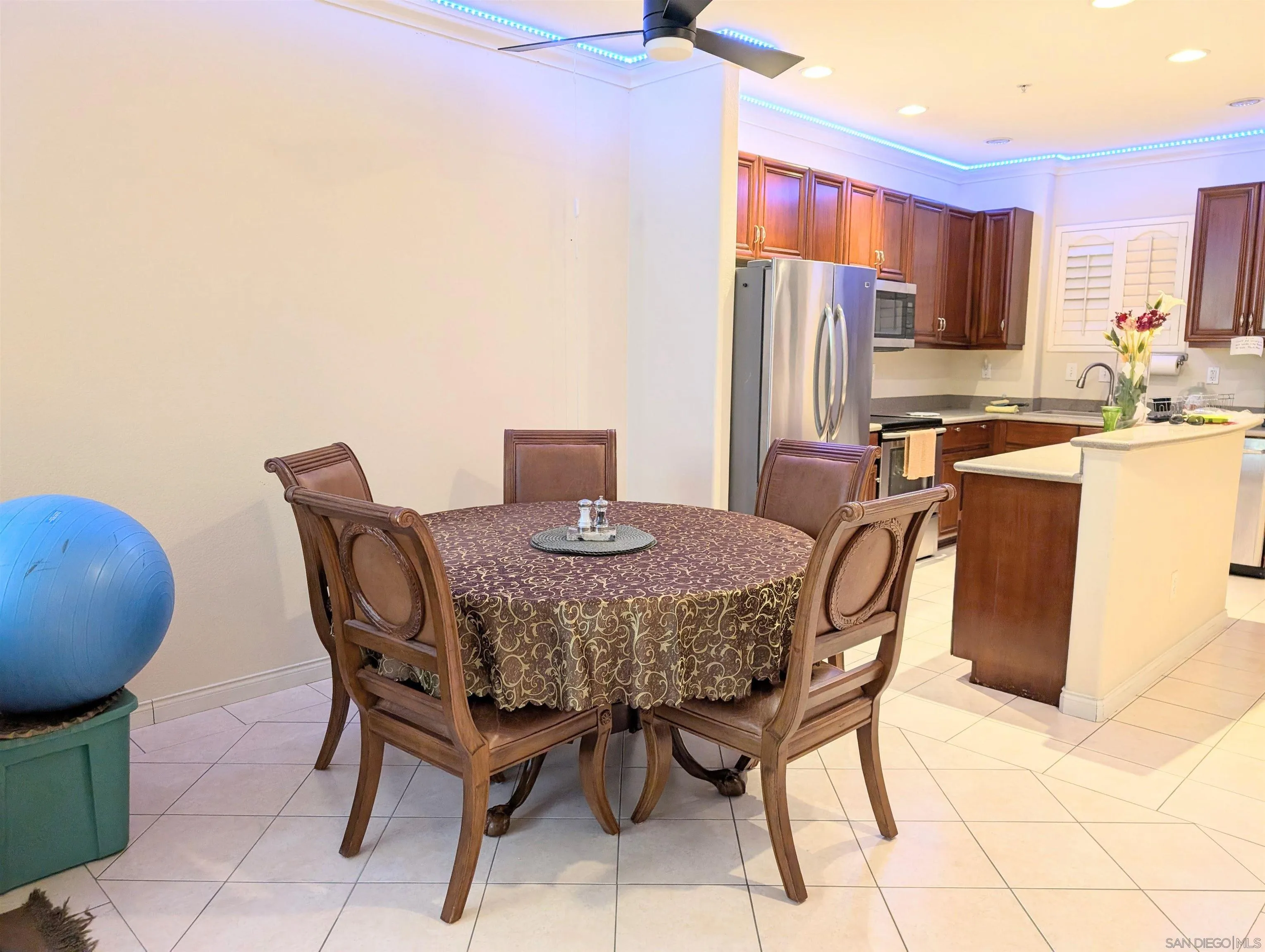 Photo #8: 250042752 Listing: Photo #8