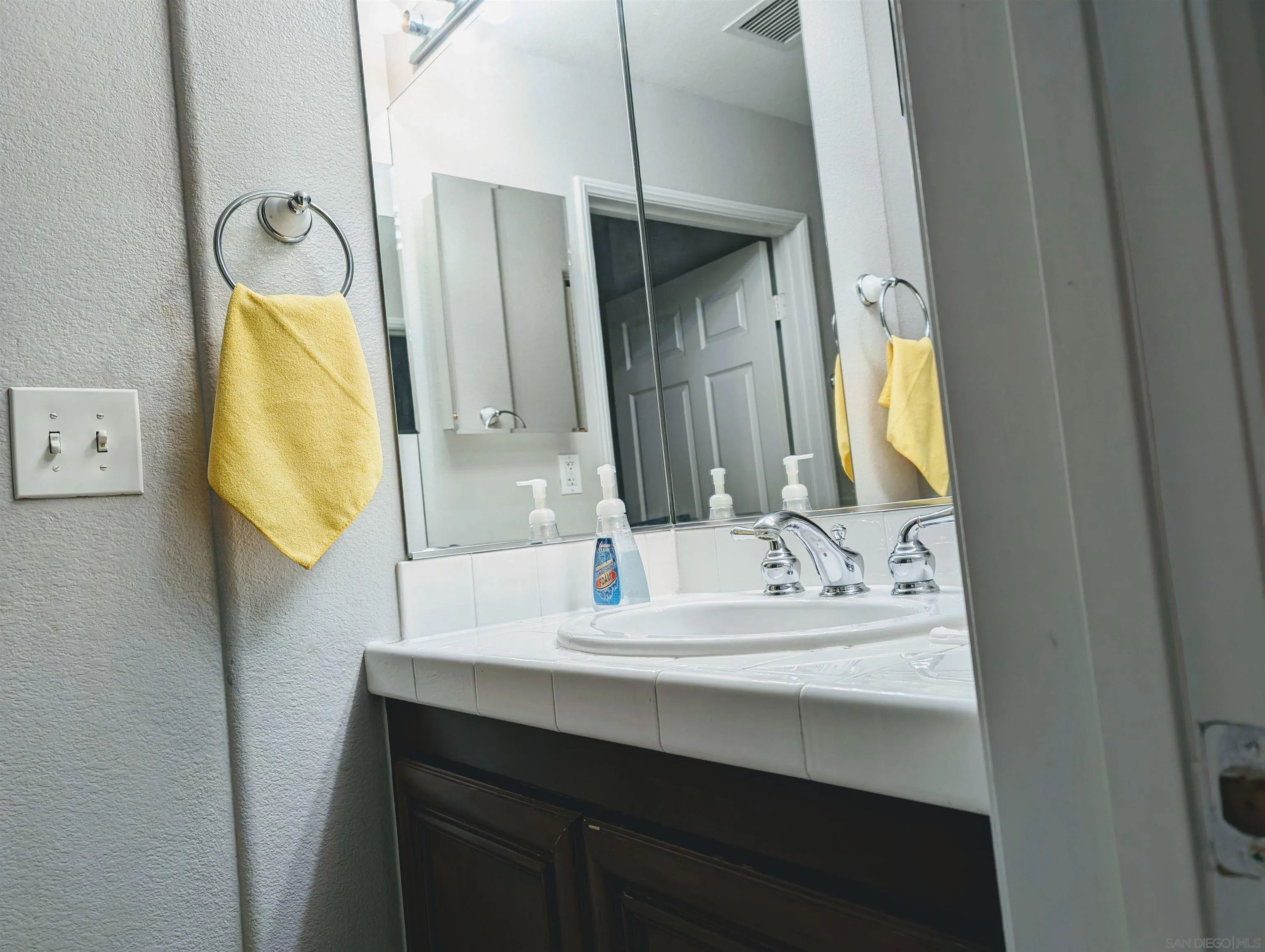 Photo #13: 250042752 Listing: Photo #13