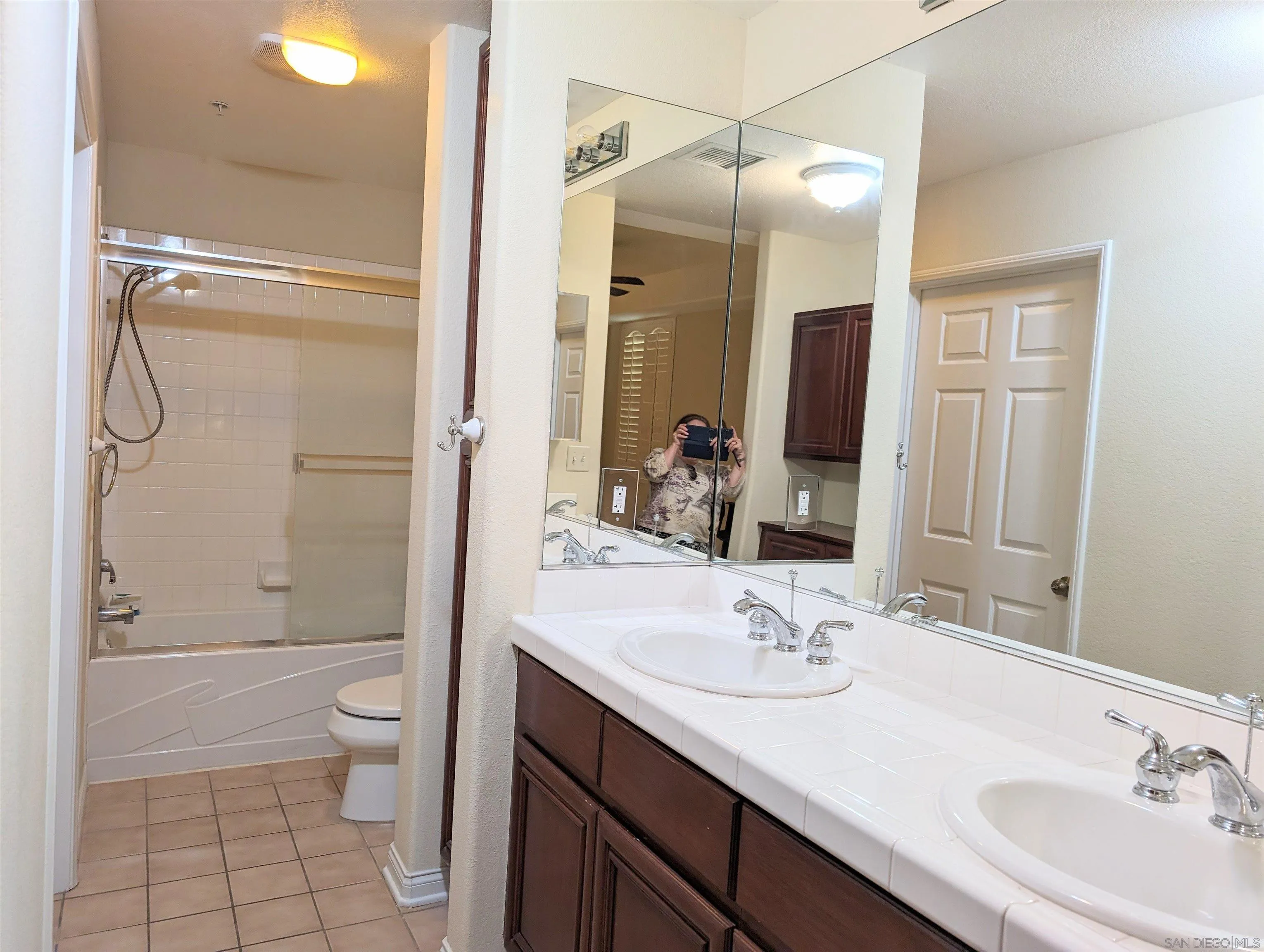 Photo #10: 250042752 Listing: Photo #10