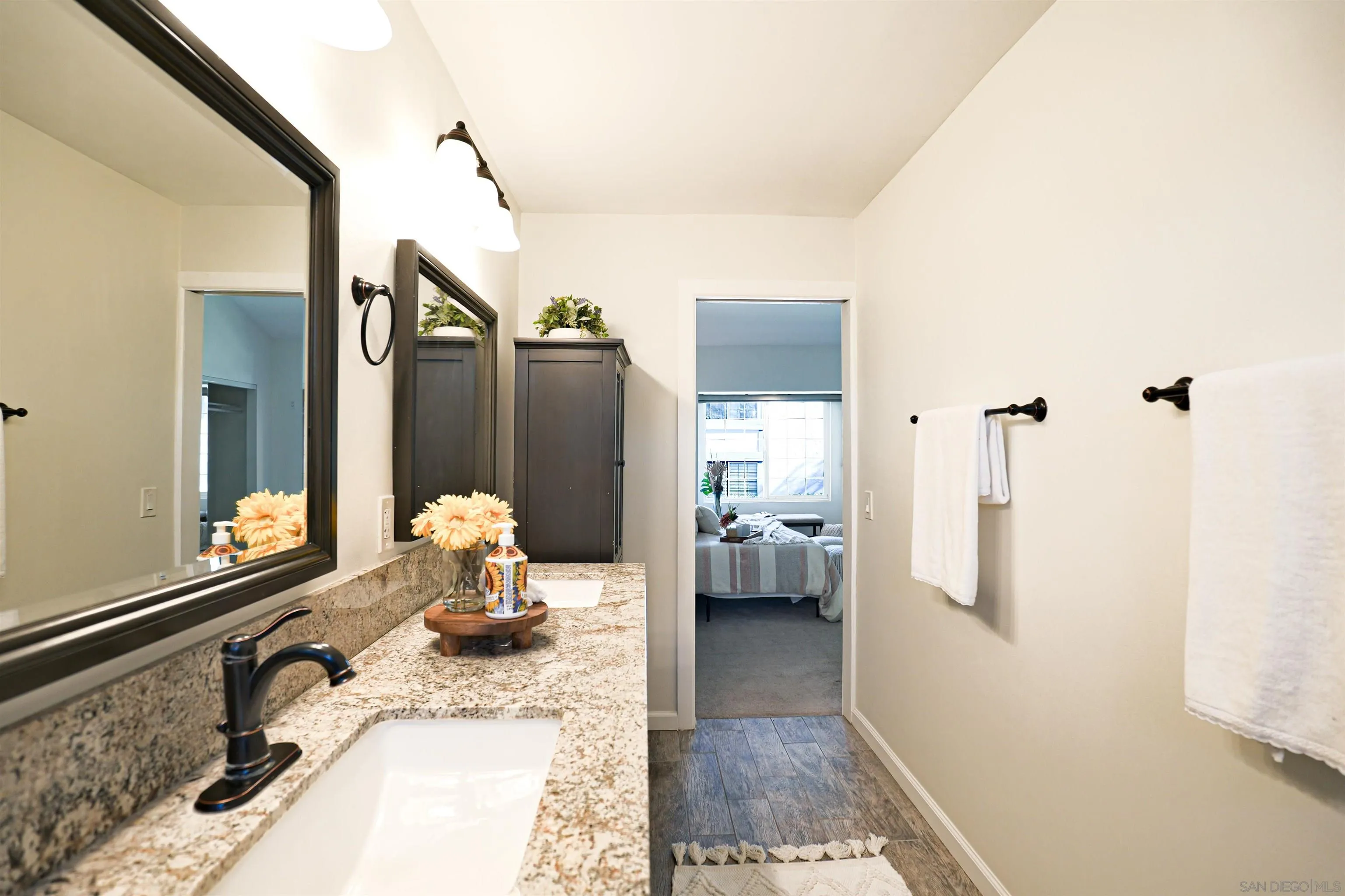 Photo #11: 250042763 Listing: Photo #11
