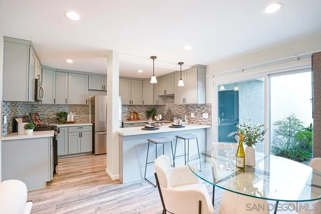 Photo #5: 250042763 Listing: Photo #5