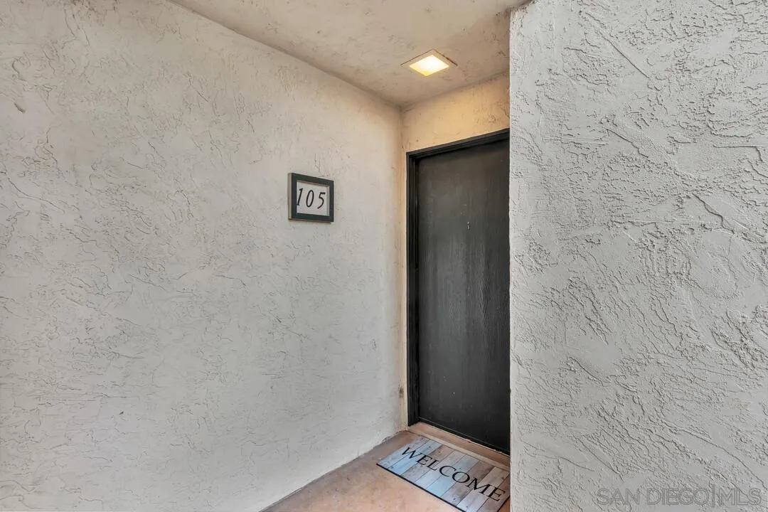 https://cdn.realtyfeed.com/cdn/127/250042765/f3f6395960c95add9801cd87333e011e.webp