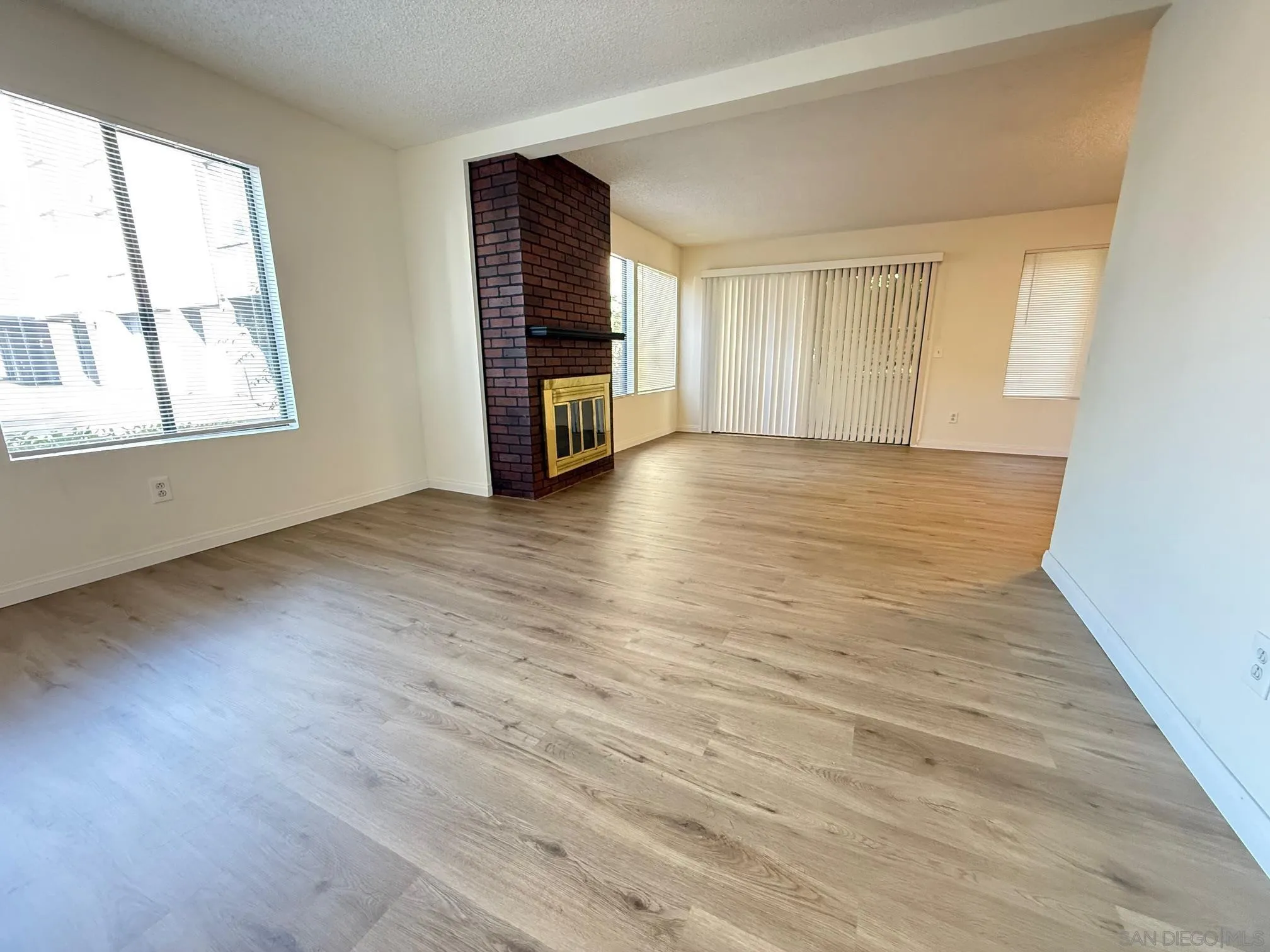 Photo #13: 250042766 Listing: Photo #13