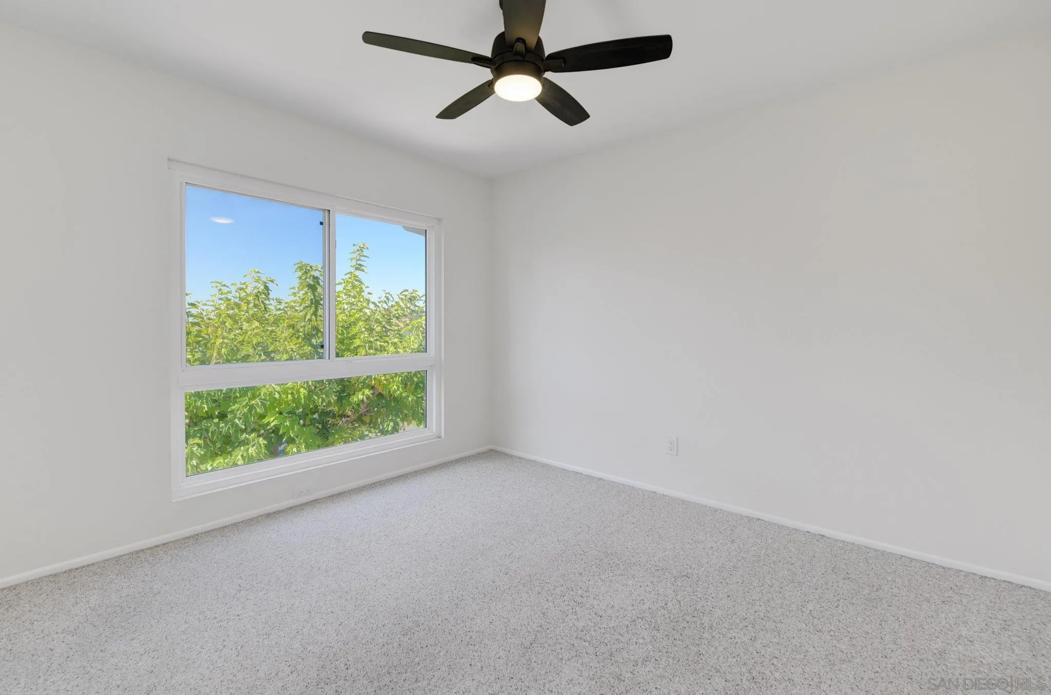 https://cdn.realtyfeed.com/cdn/127/250042781/2bee01c6c69792c7daf70b1af4801781.webp