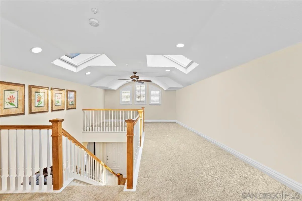 https://cdn.realtyfeed.com/cdn/127/250042782/cd6a5e212180643d1323c05c51bd1992.webp
