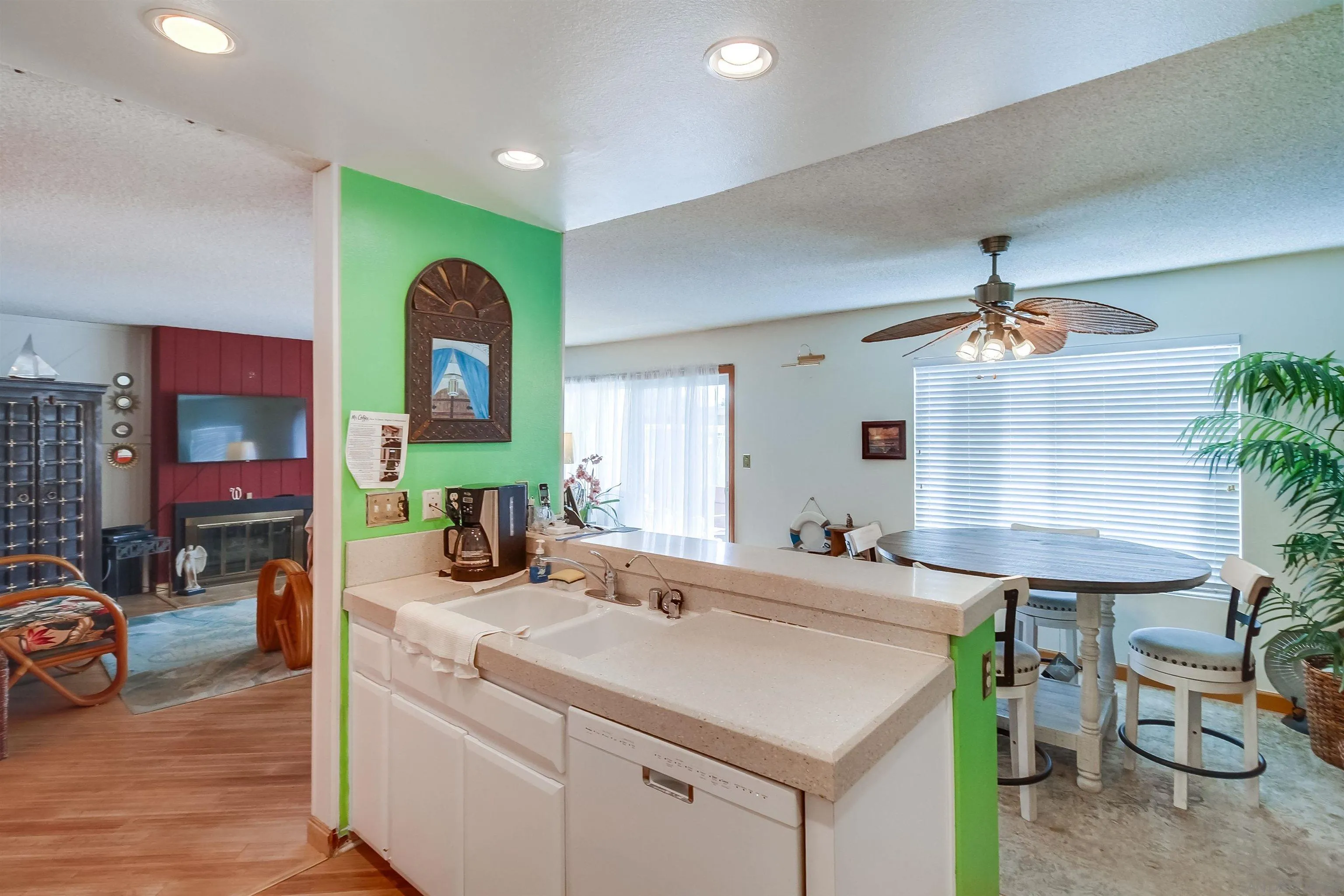 Photo #15: 250042789 Listing: Photo #15