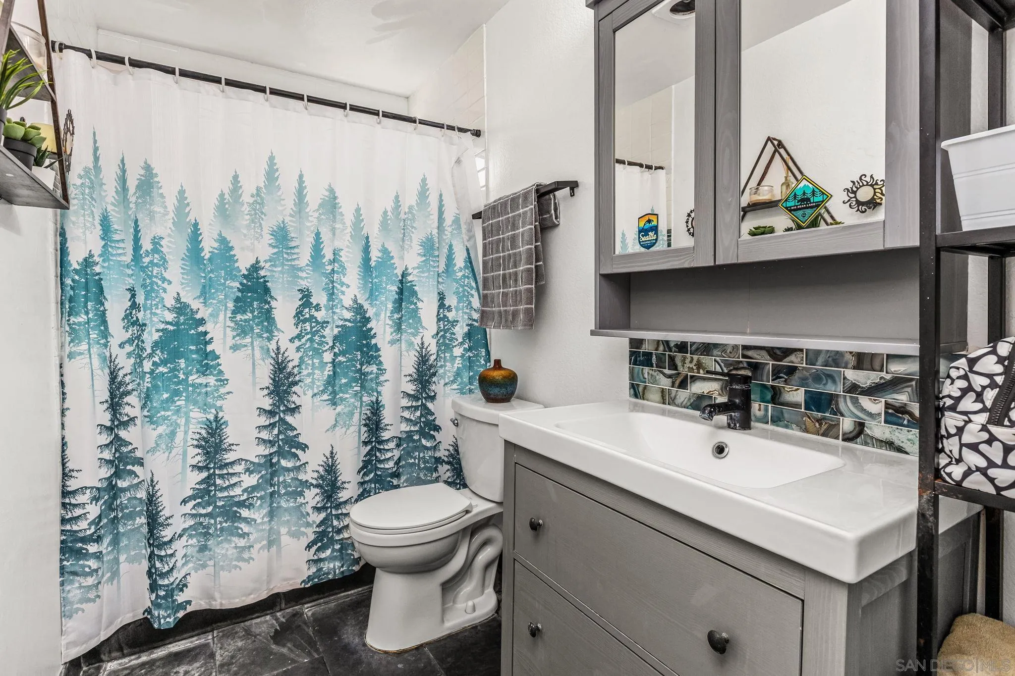 Photo #15: 250042791 Listing: Photo #15