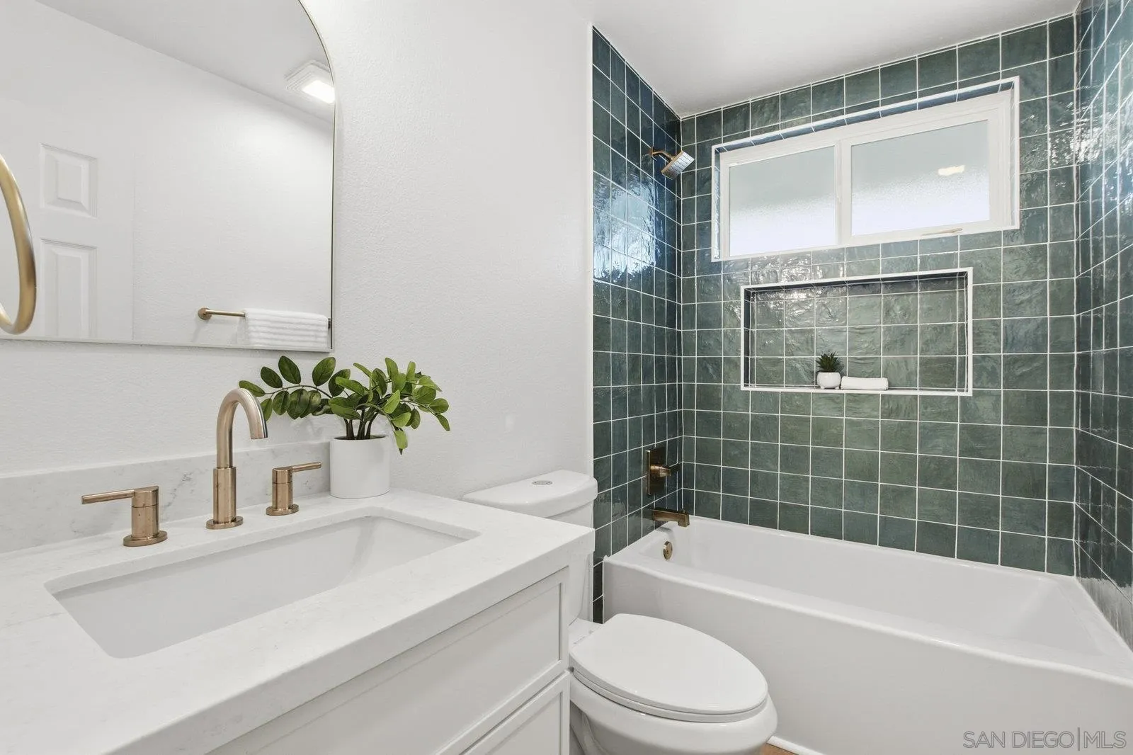 https://cdn.realtyfeed.com/cdn/127/250042793/5f82063279b91755f9408f77f9c3cdf3.webp