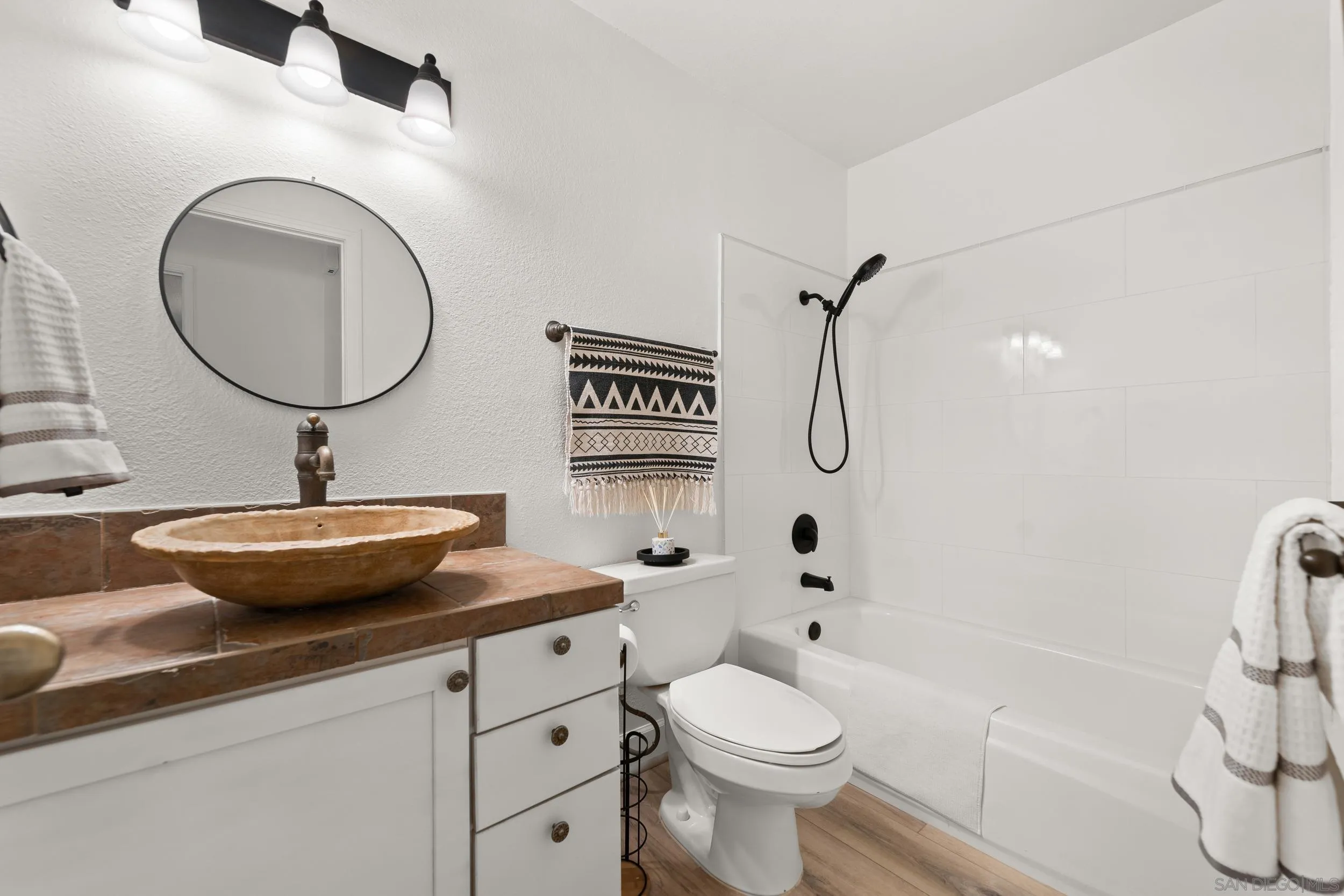 Photo #12: 250042794 Listing: Photo #12