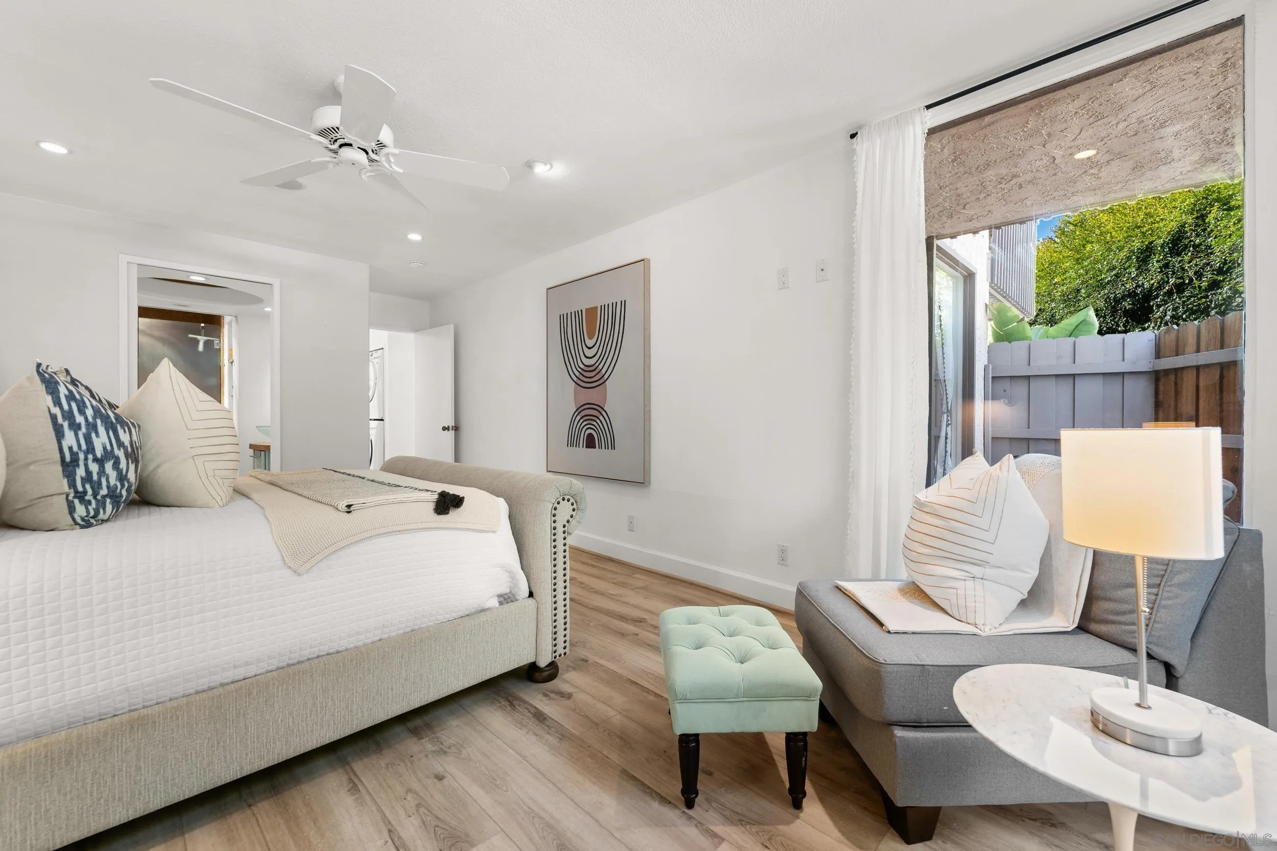 Photo #8: 250042794 Listing: Photo #8