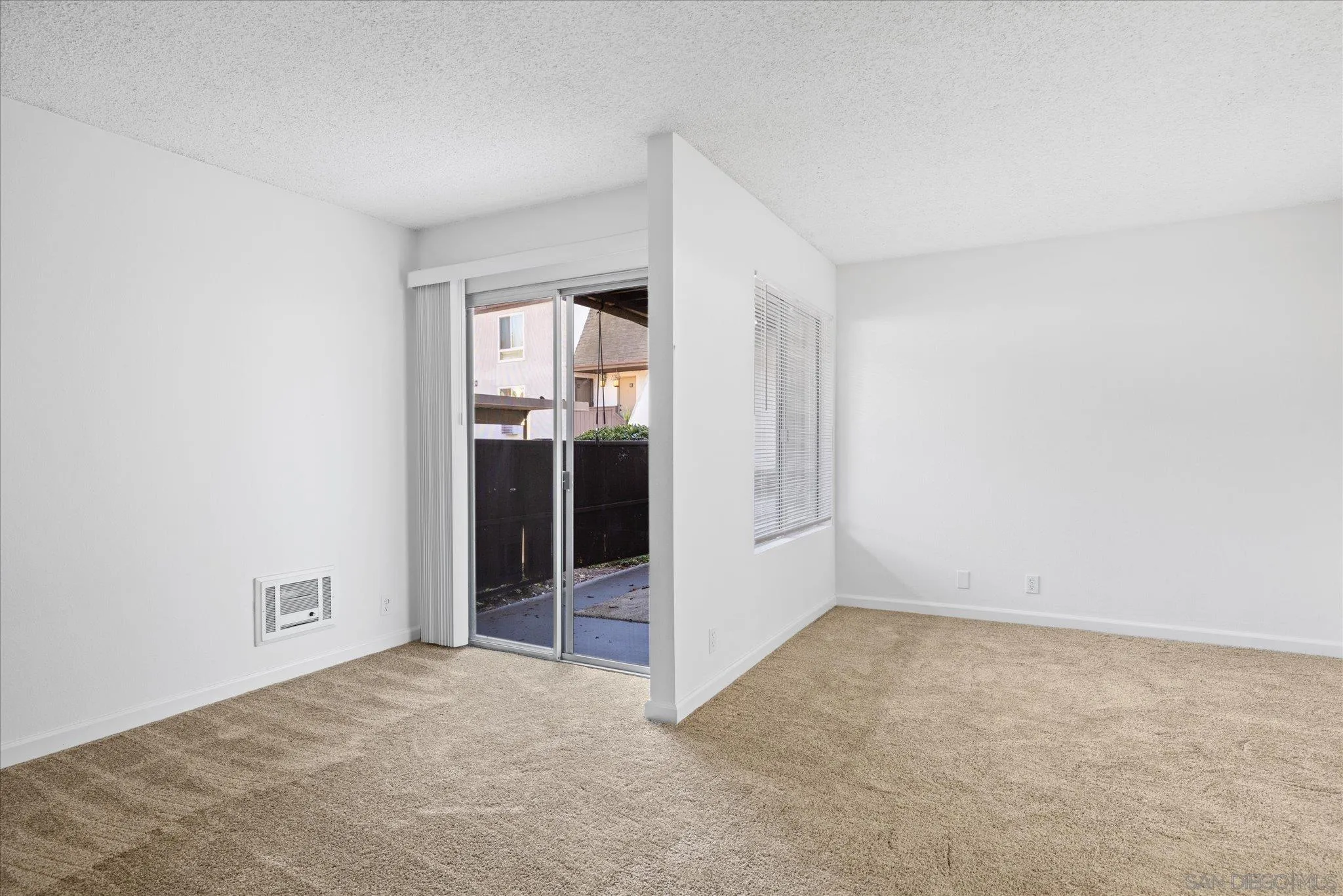 Photo #14: 250042798 Listing: Photo #14