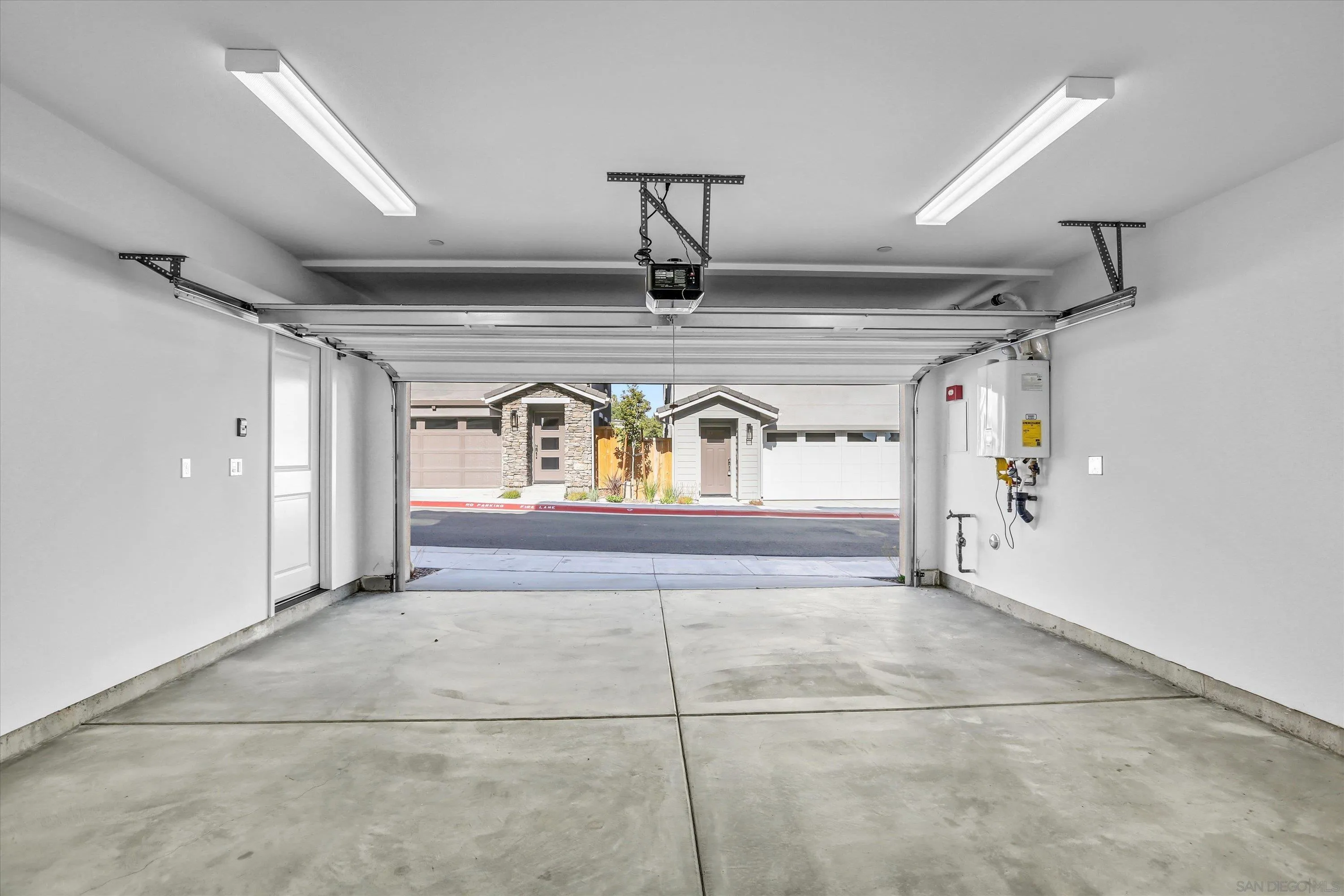 Photo #27: 250042801 Listing: Photo #27