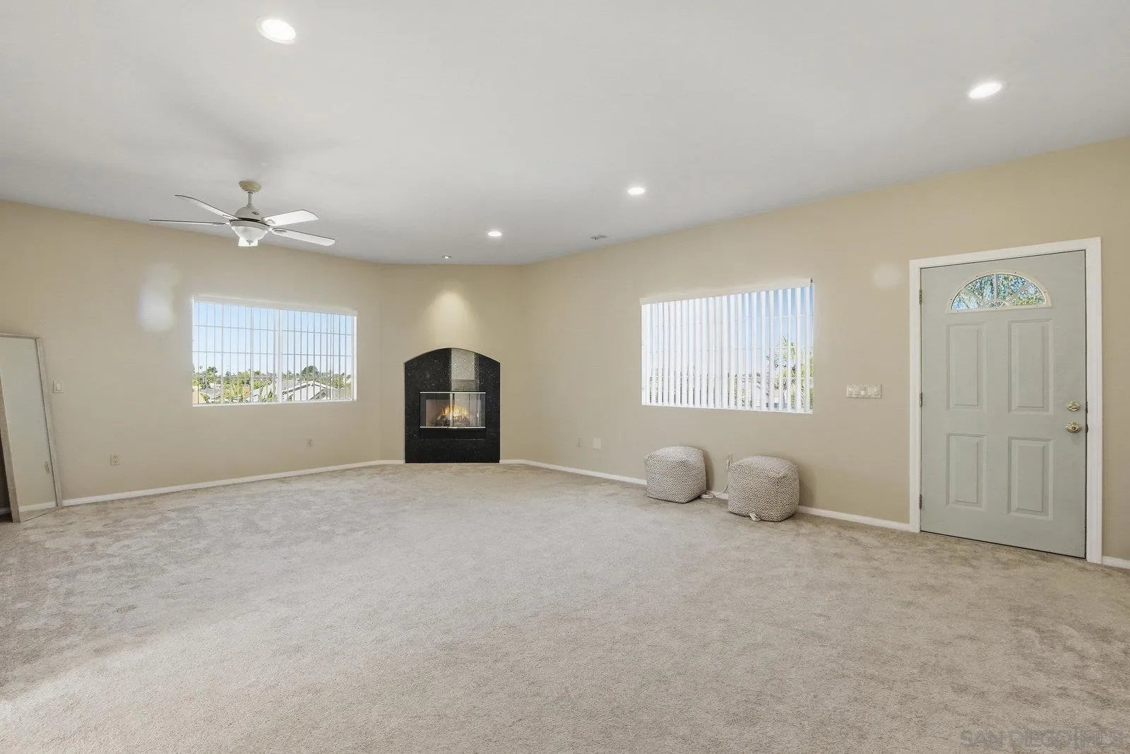 https://cdn.realtyfeed.com/cdn/127/250042803/b874a8d598cb706485e9d3520885a94b.webp
