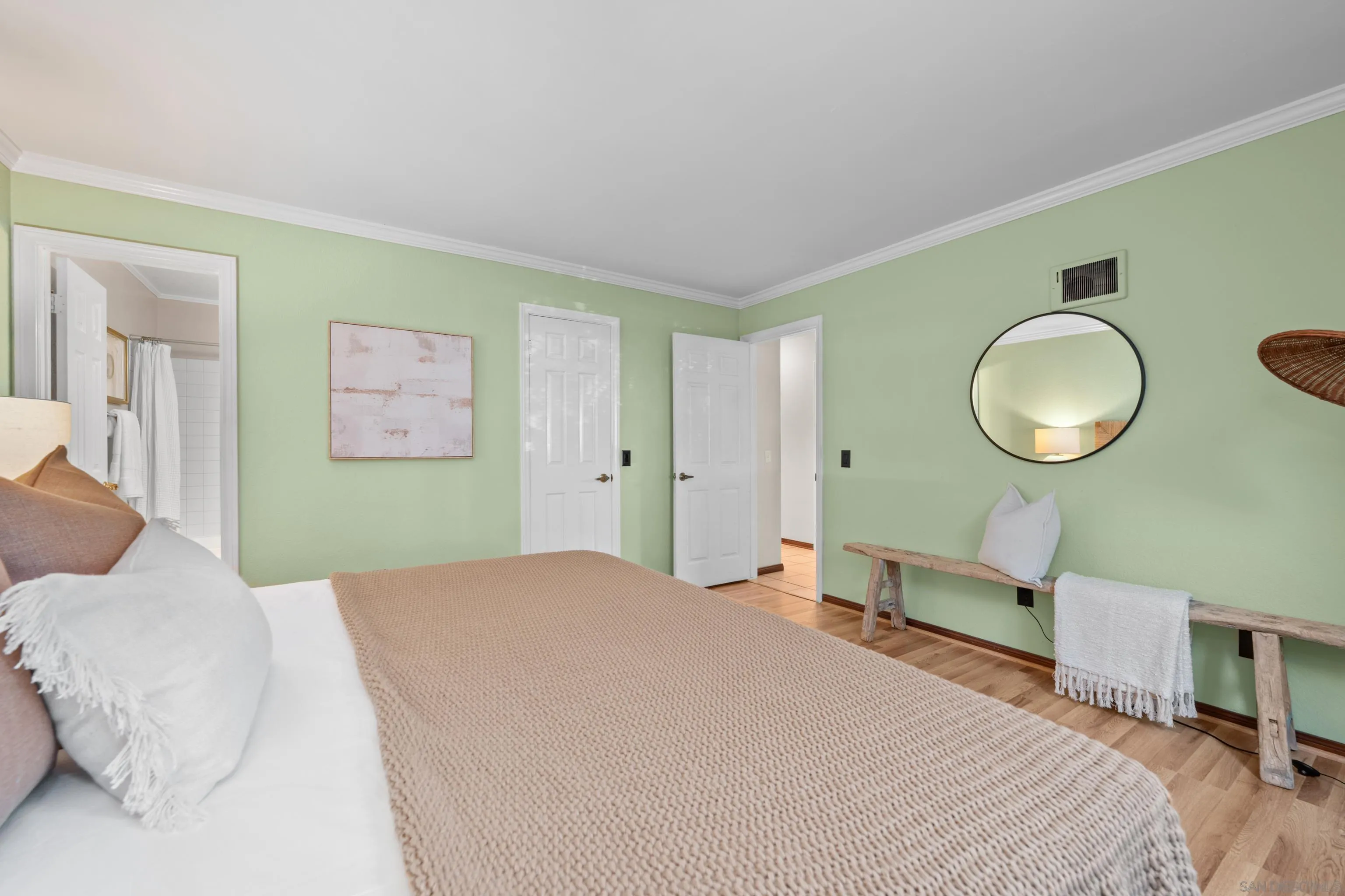 Photo #10: 250042804 Listing: Photo #10