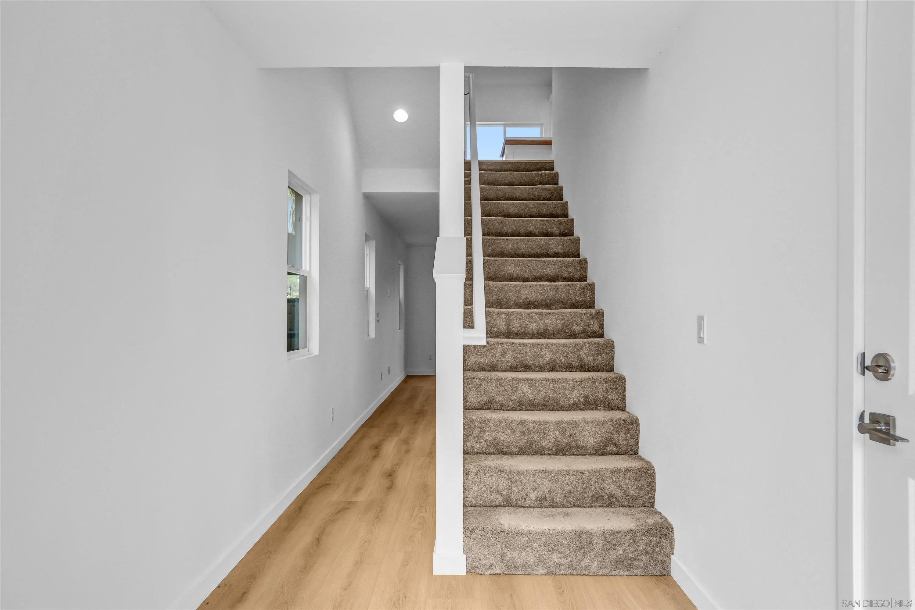 https://cdn.realtyfeed.com/cdn/127/250042805/029f1eafc3baded25b9e62aae394b6a4.webp