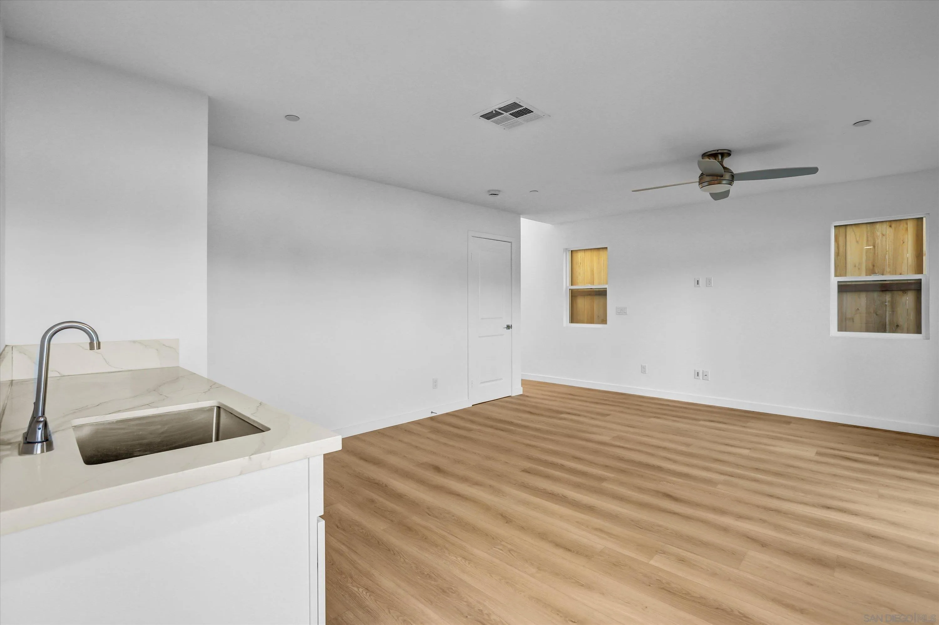 https://cdn.realtyfeed.com/cdn/127/250042805/d42a2712fd0603ec58f9745fe0938fe9.webp