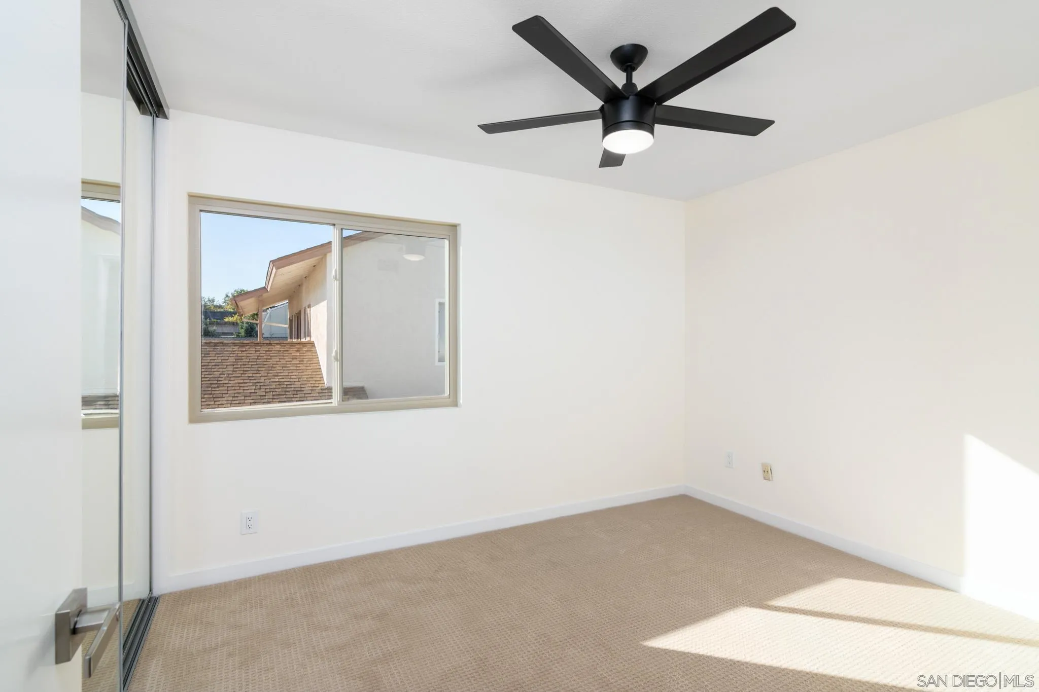 https://cdn.realtyfeed.com/cdn/127/250042808/06b9c31c92e4202299137739fd968937.webp