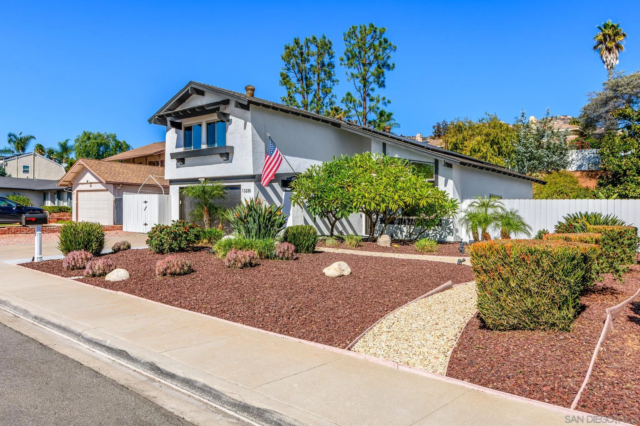 https://cdn.realtyfeed.com/cdn/127/250042808/29e7409492071285550771b17bfc182d.webp