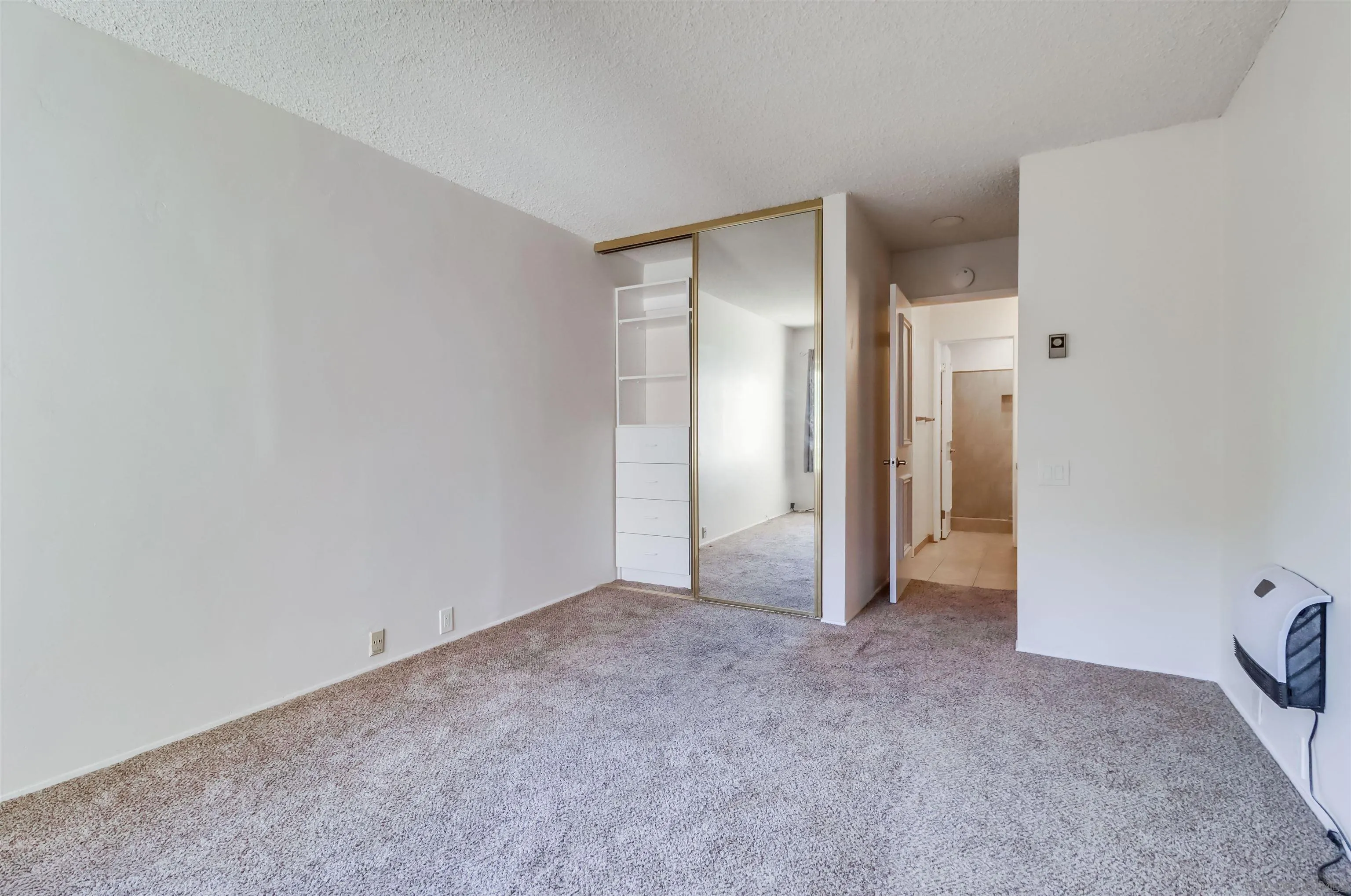 Photo #15: 250042810 Listing: Photo #15