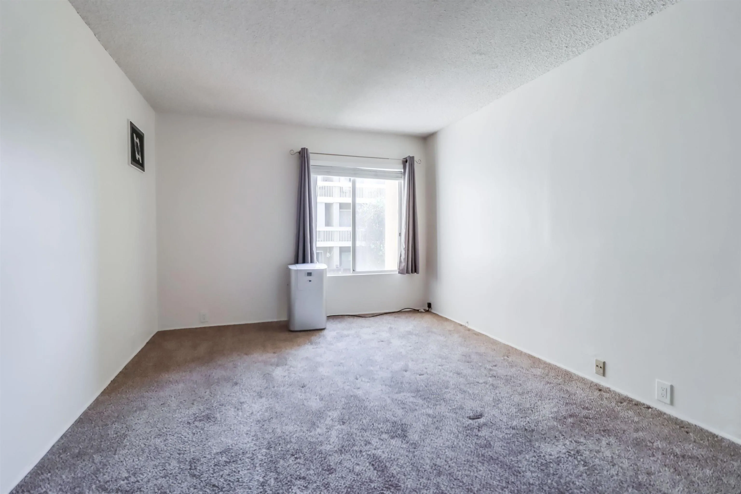 Photo #16: 250042810 Listing: Photo #16