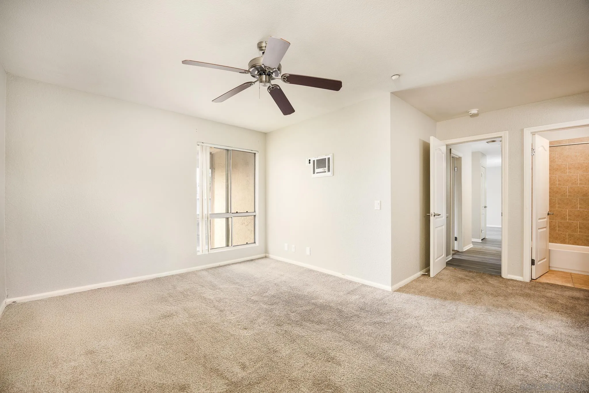 Photo #20: 250042813 Listing: Photo #20