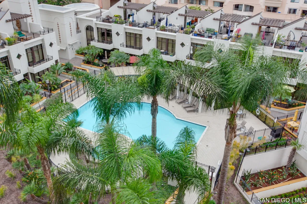 https://cdn.realtyfeed.com/cdn/127/250042827/52293b647167608003c50452988675b2.webp