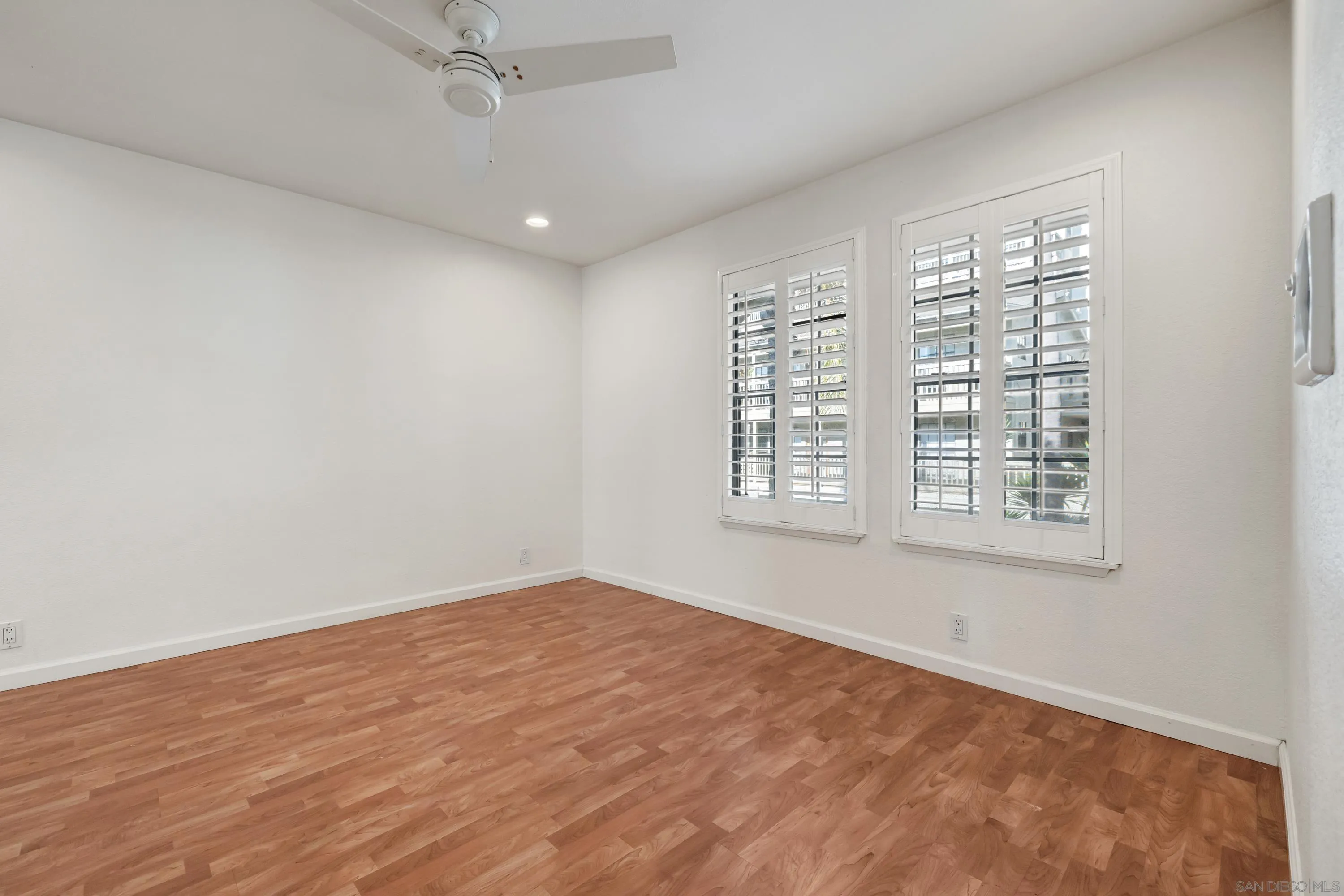 Photo #11: 250042830 Listing: Photo #11