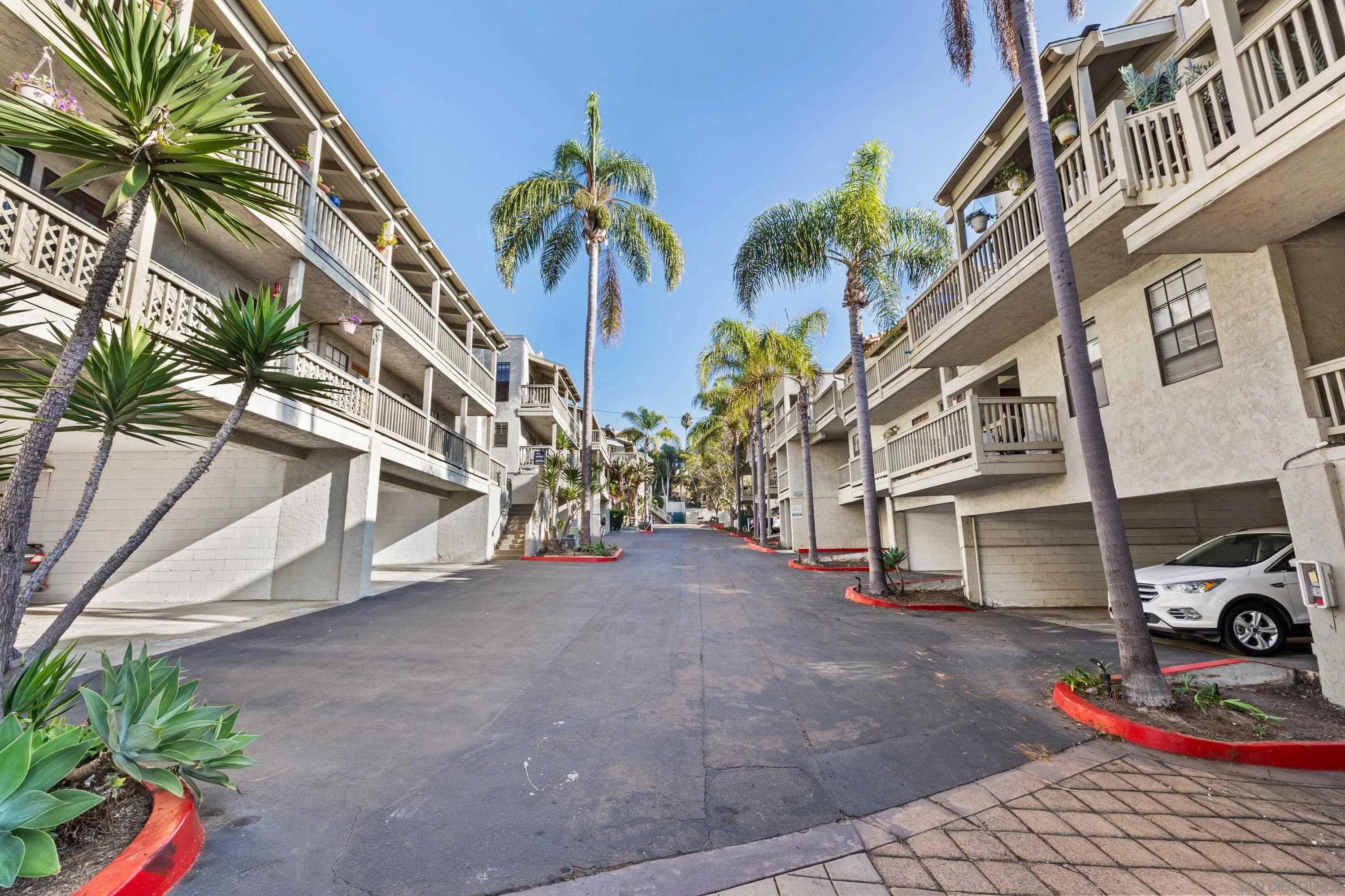 Photo #21: 250042830 Listing: Photo #21