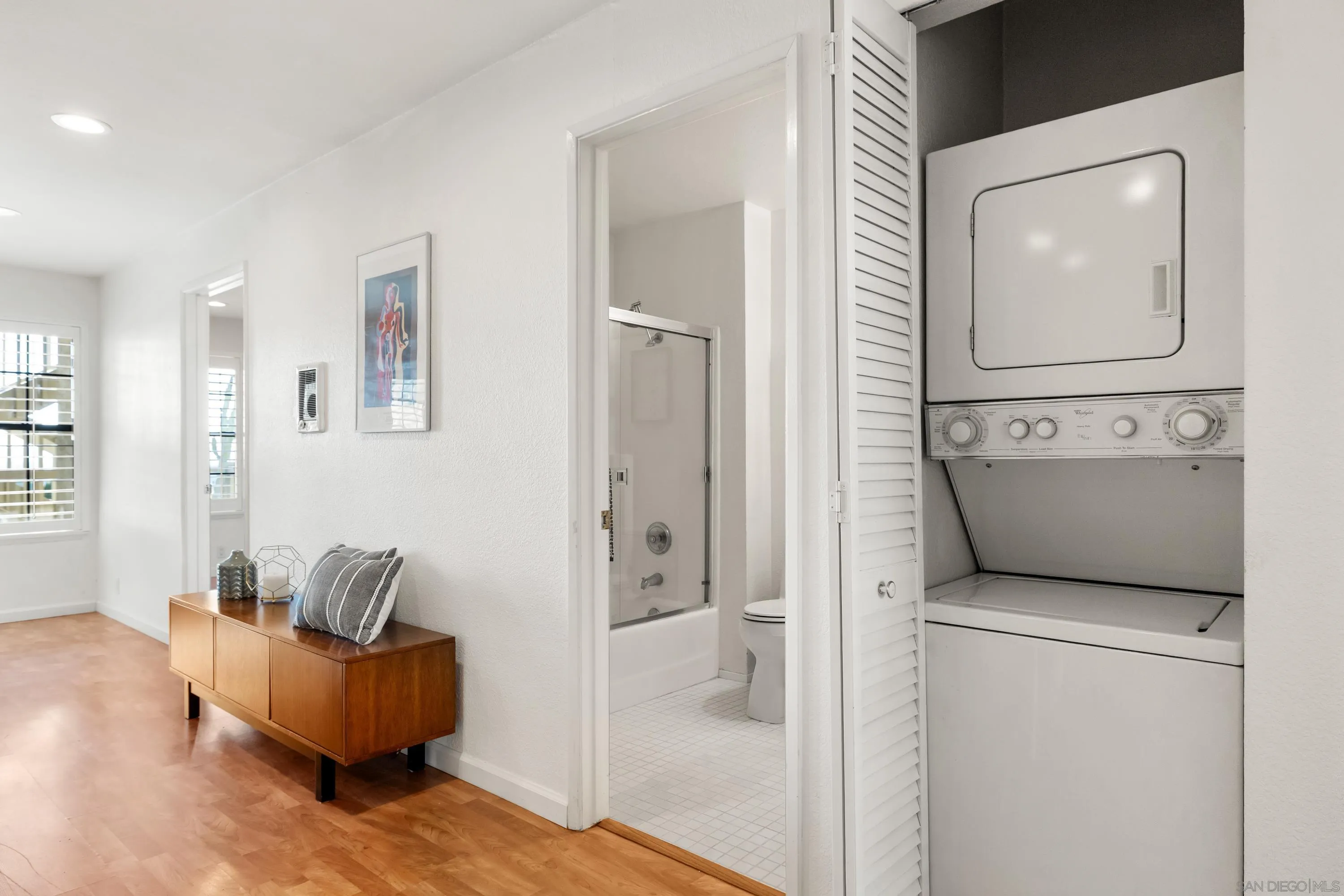 Photo #10: 250042830 Listing: Photo #10