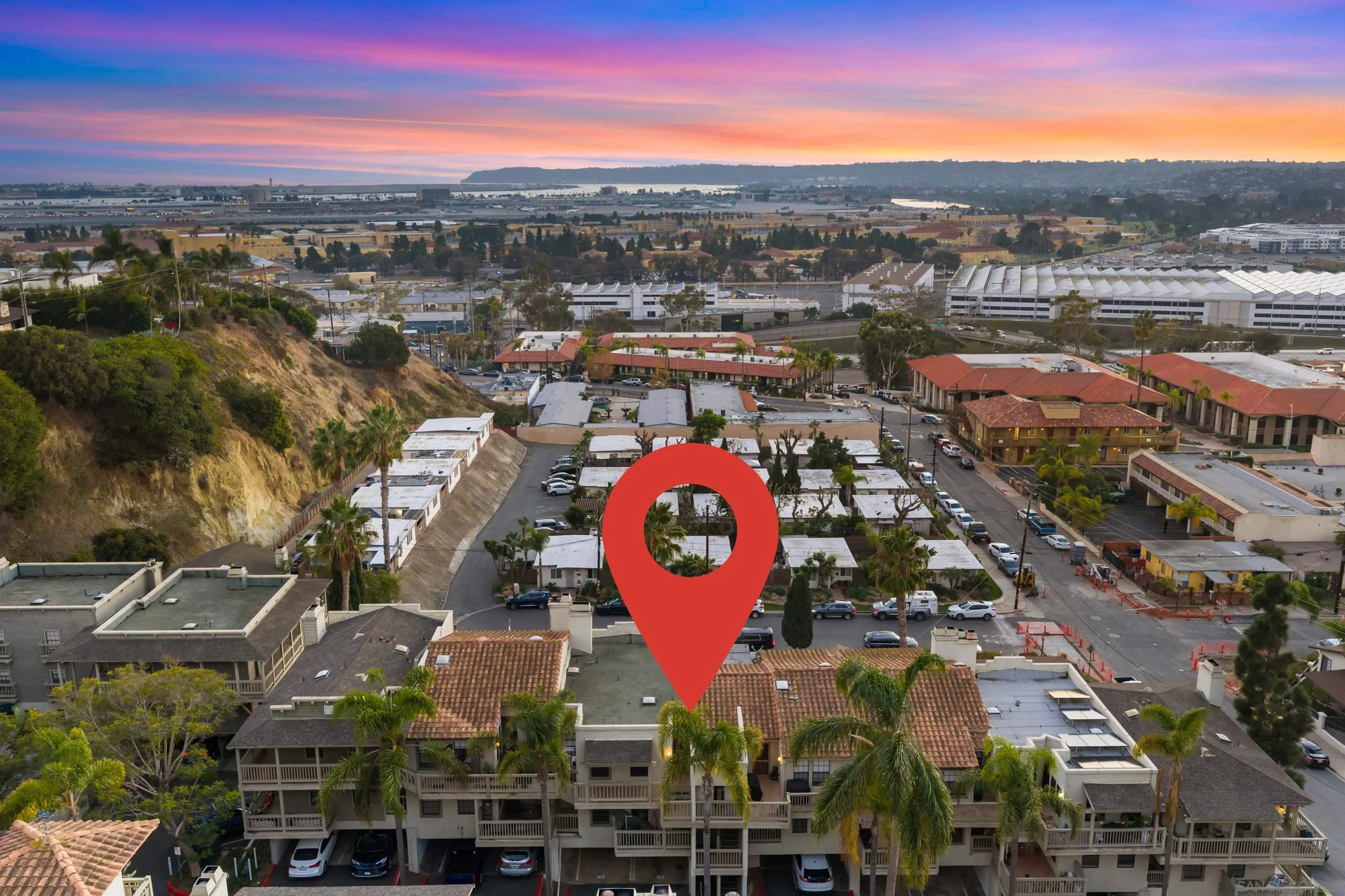 Photo #2: 250042830 Listing: Photo #2