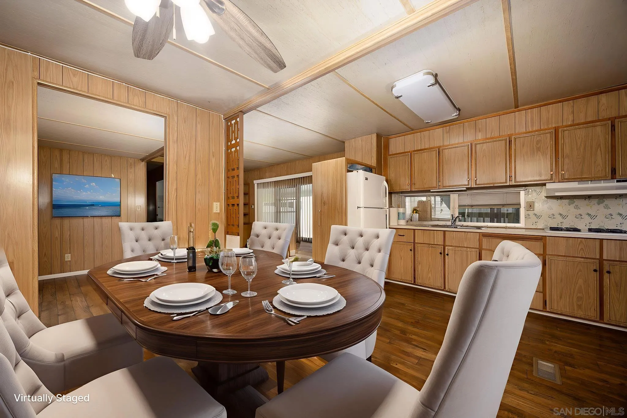 https://cdn.realtyfeed.com/cdn/127/250042844/2af353ff09008a888e28999b317213b0.webp