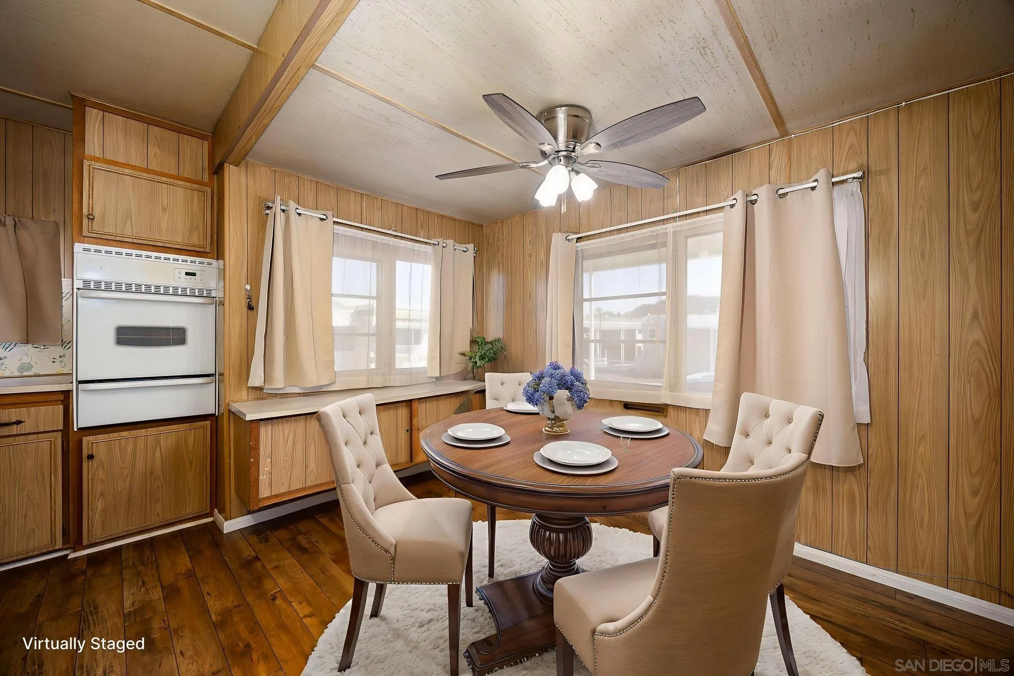 https://cdn.realtyfeed.com/cdn/127/250042844/ac8823ab2129798792c44b77e4659c21.webp