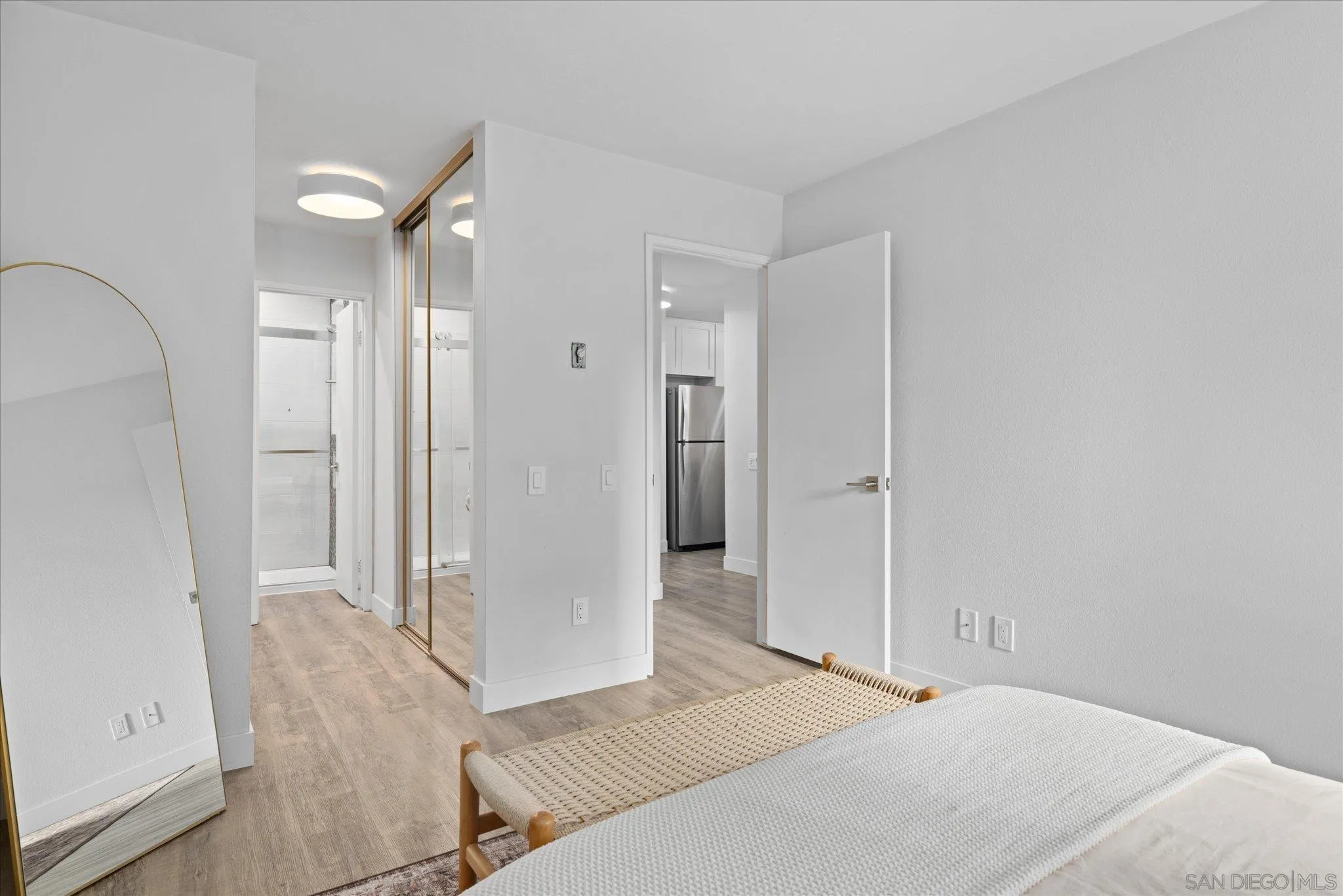 Photo #15: 250042850 Listing: Photo #15