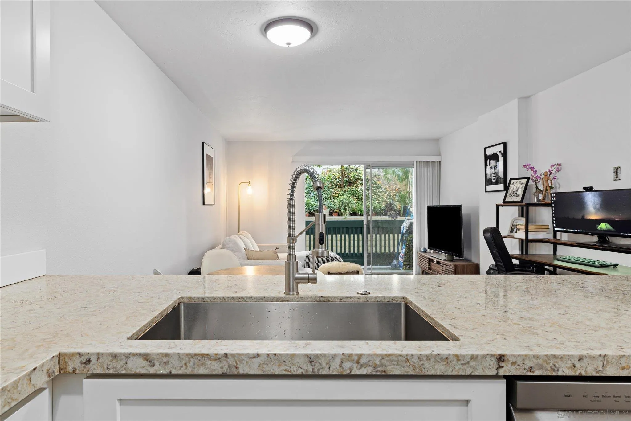 Photo #7: 250042850 Listing: Photo #7