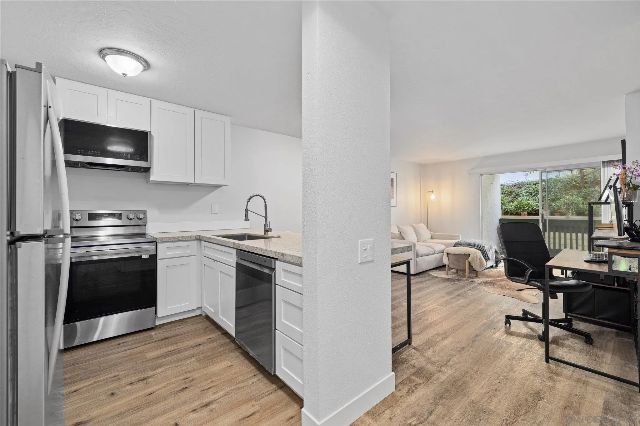 Photo #6: 250042850 Listing: Photo #6