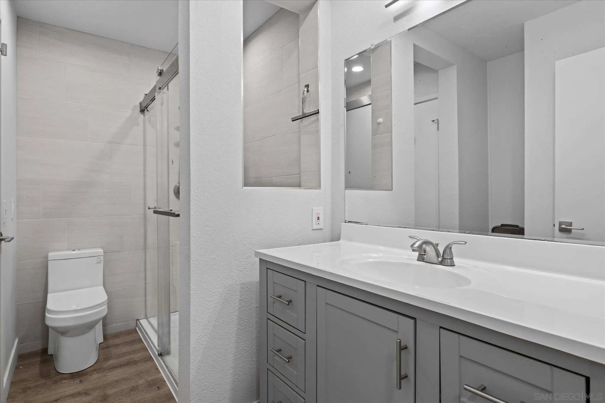 Photo #16: 250042850 Listing: Photo #16