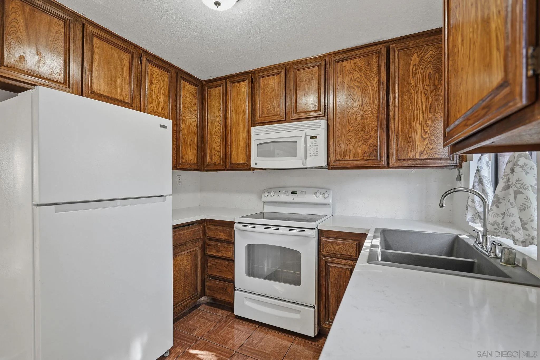 https://cdn.realtyfeed.com/cdn/127/250042855/ac610df4745a4dc8931a077695e8eee6.webp