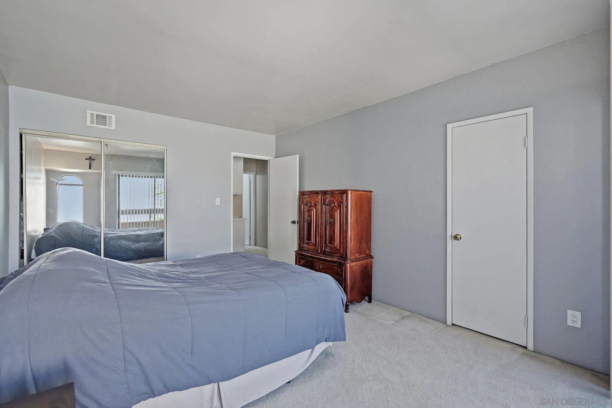 https://cdn.realtyfeed.com/cdn/127/250042855/fe46c1a1cf959b1e3eff6a14acbe08b5.webp
