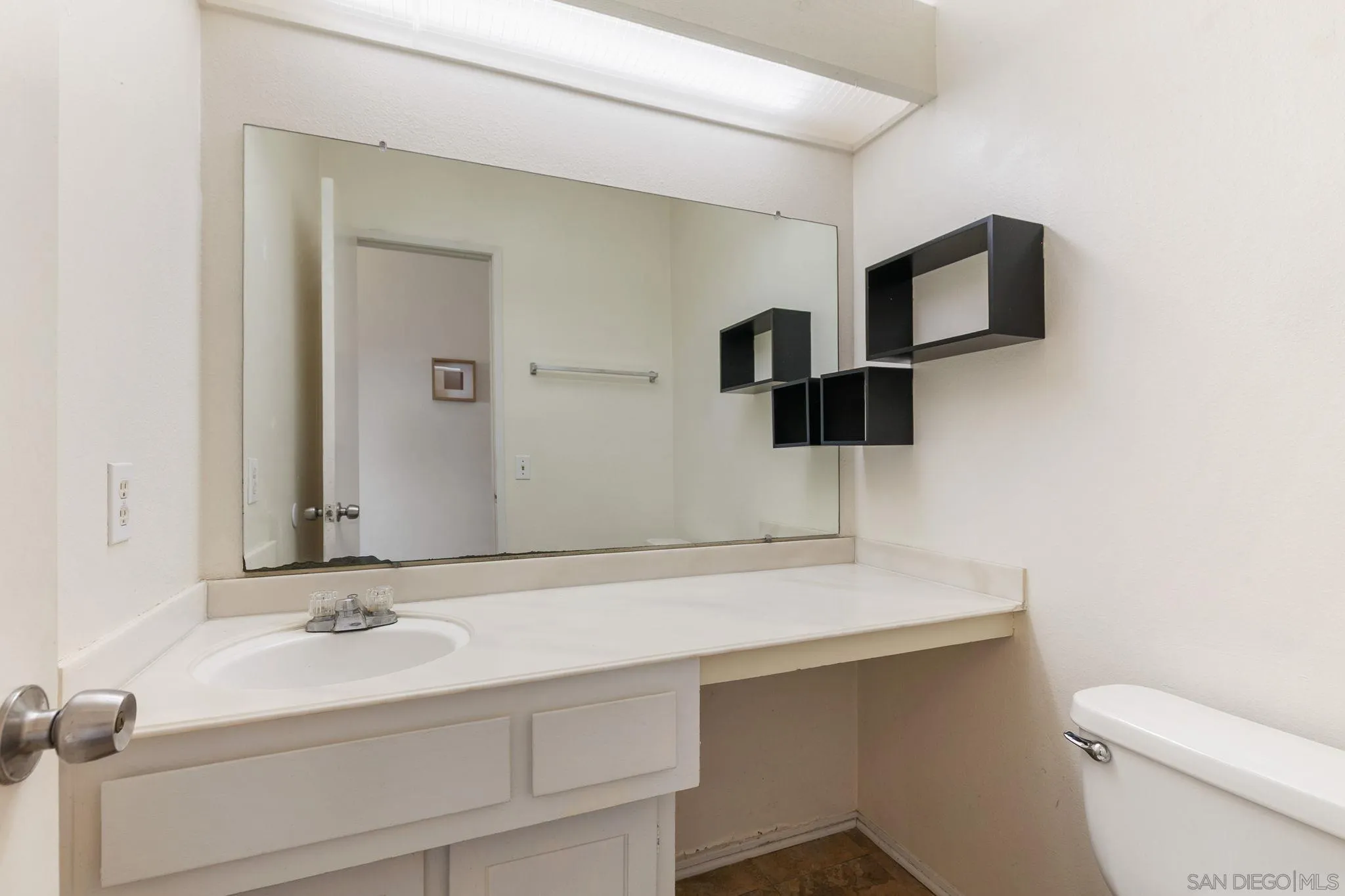 Photo #21: 250042862 Listing: Photo #21