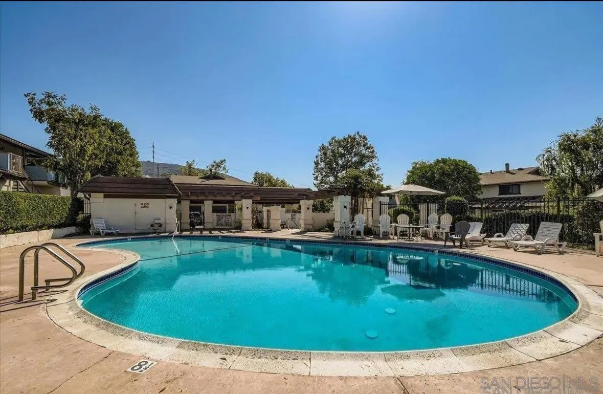 Photo #32: 250042864 Listing: Photo #32