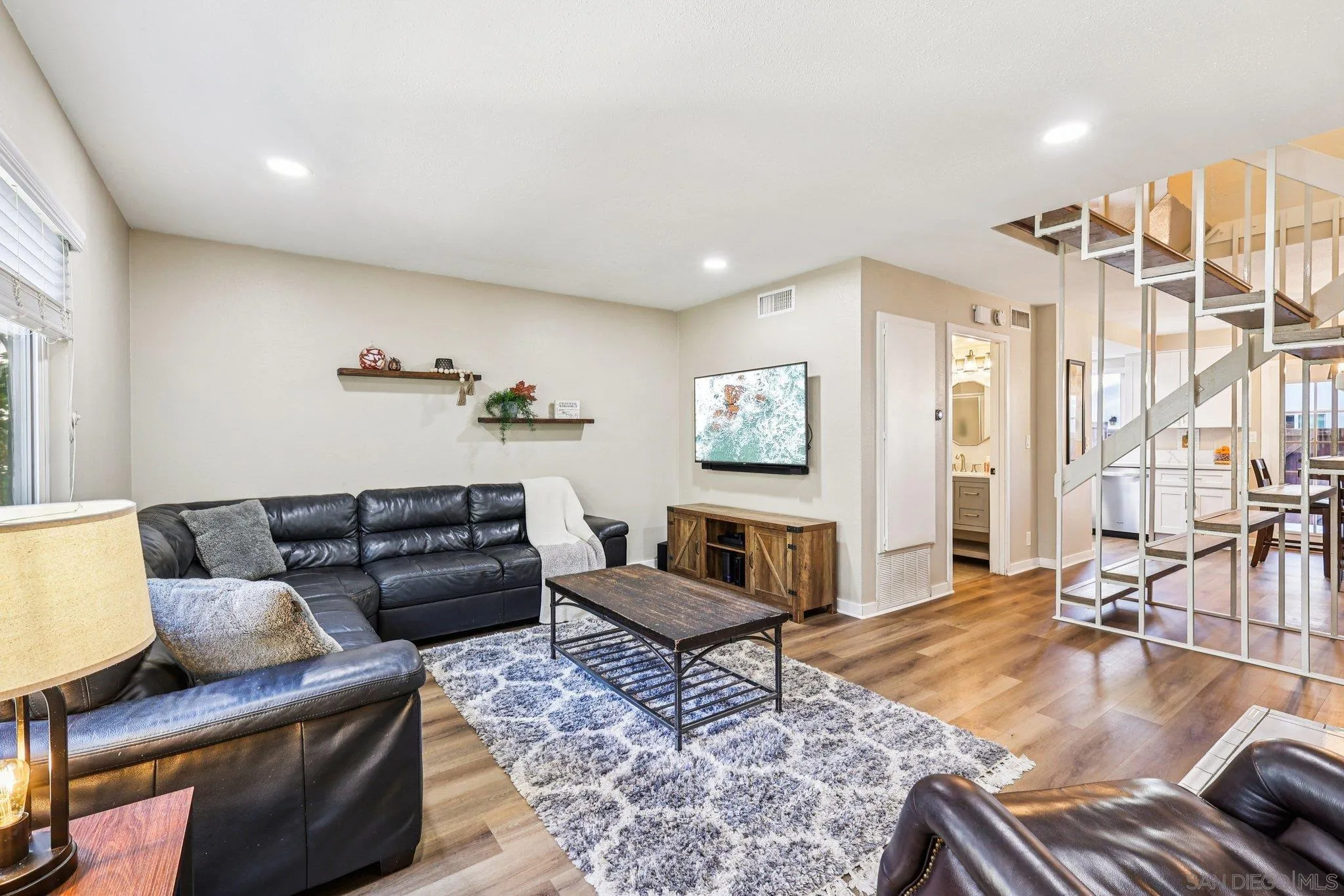 Photo #5: 250042864 Listing: Photo #5