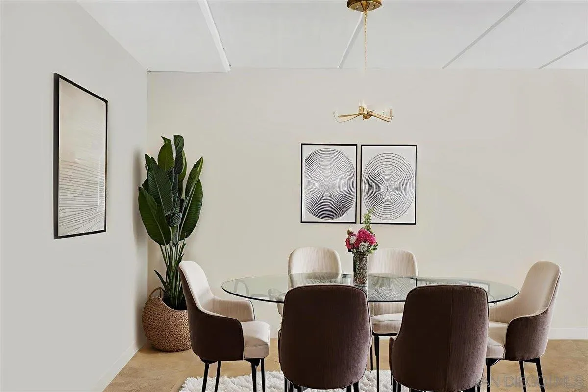 Photo #9: 250042870 Listing: Photo #9