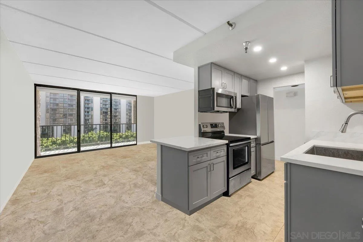 Photo #10: 250042870 Listing: Photo #10