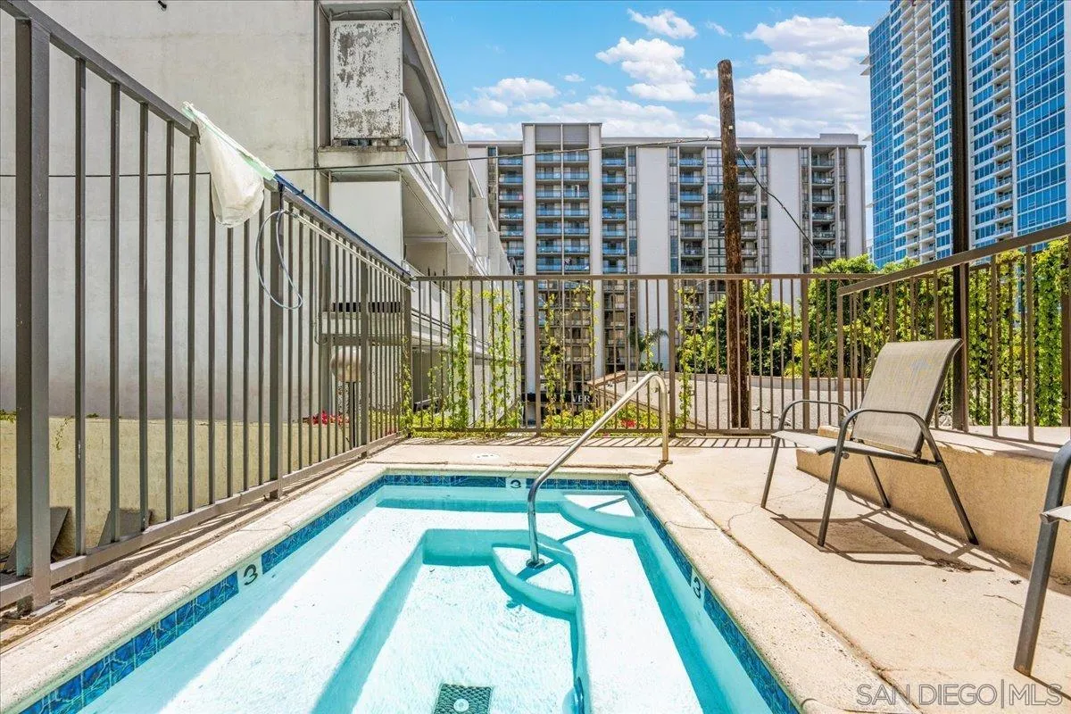 Photo #21: 250042870 Listing: Photo #21