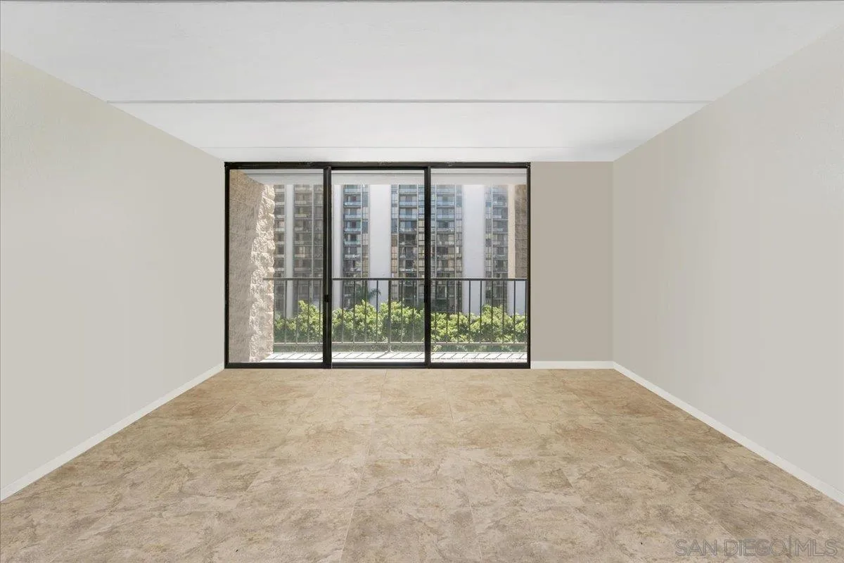 Photo #2: 250042870 Listing: Photo #2